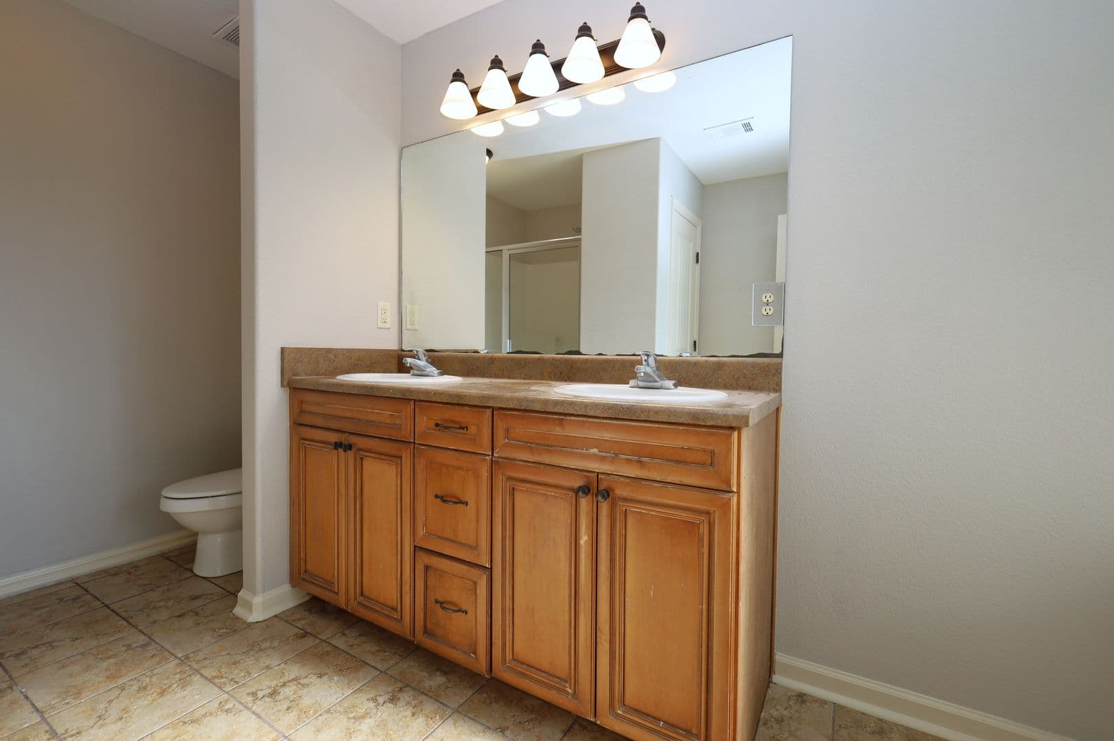 Valdosta House: 3990 Rock Hollow