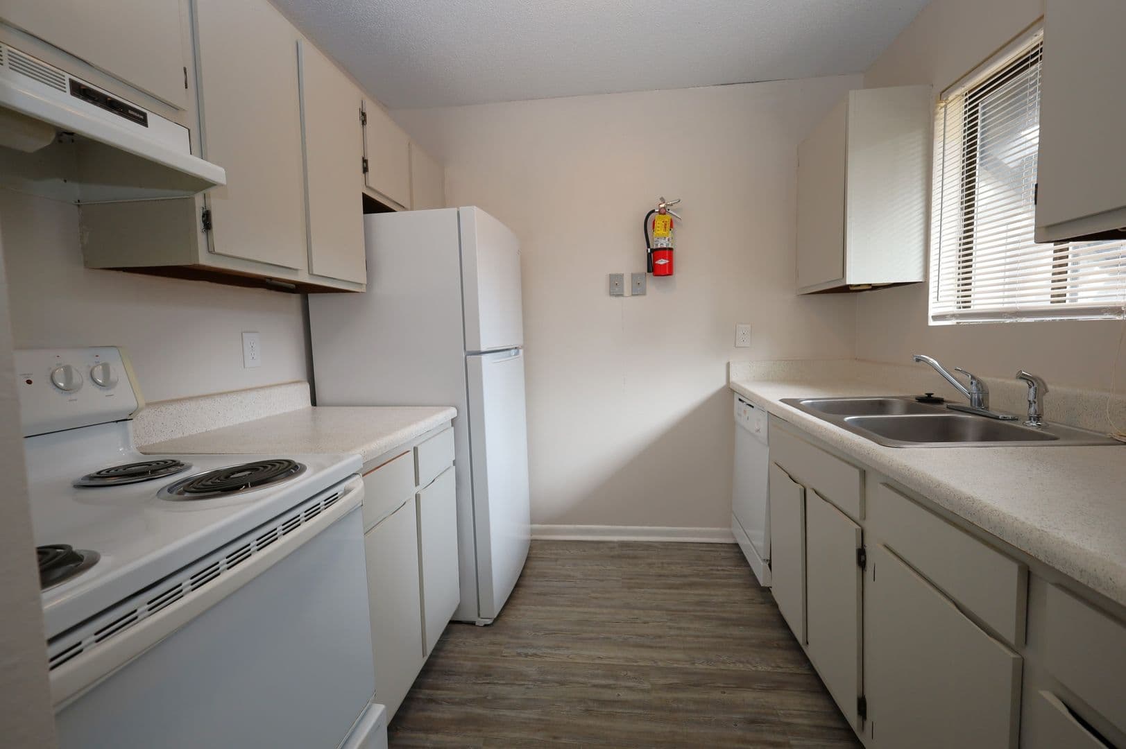 Valdosta Apartment: 407 Pendleton Place