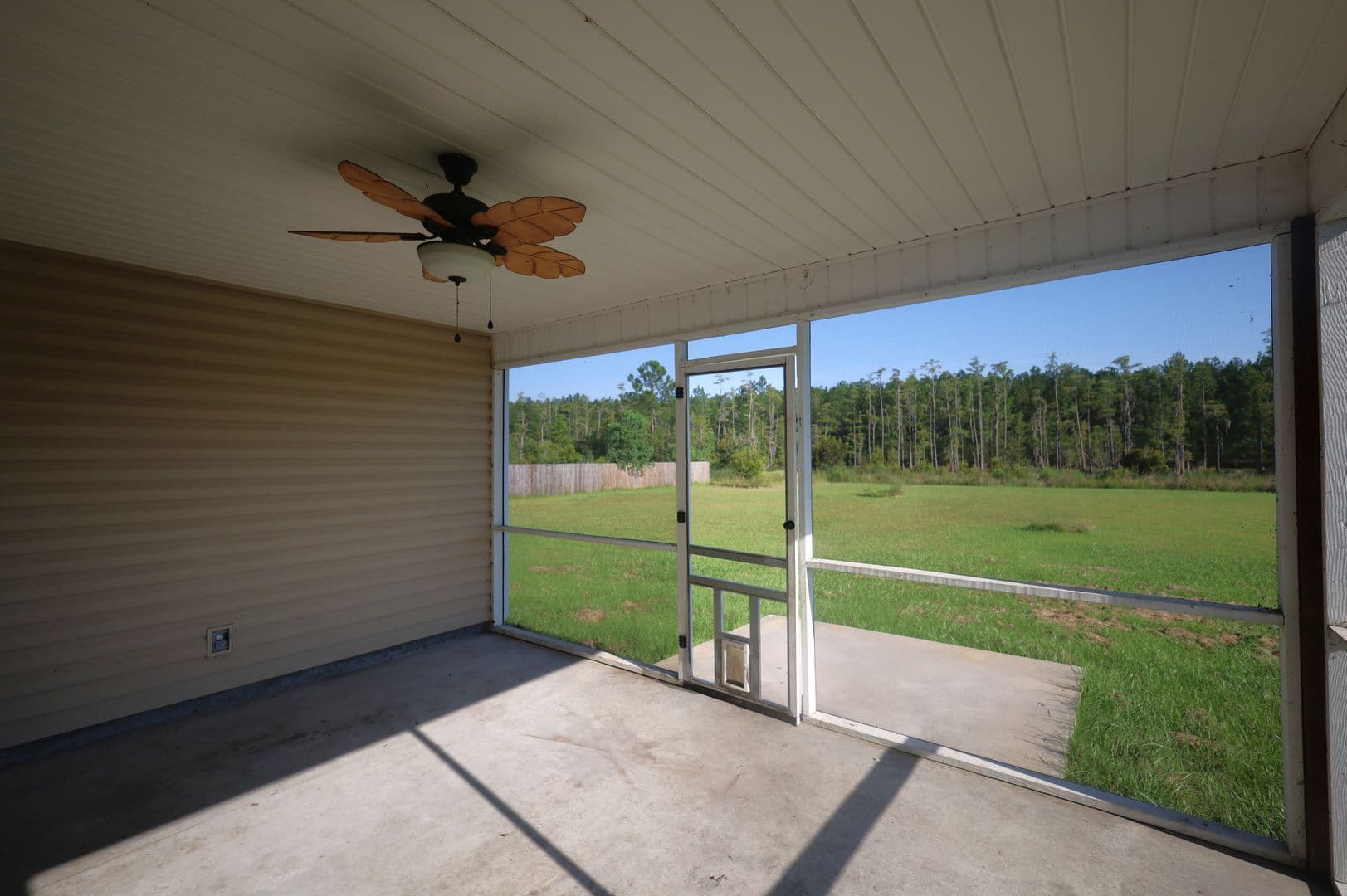 Lakeland House: 124 Mill Pond Pl