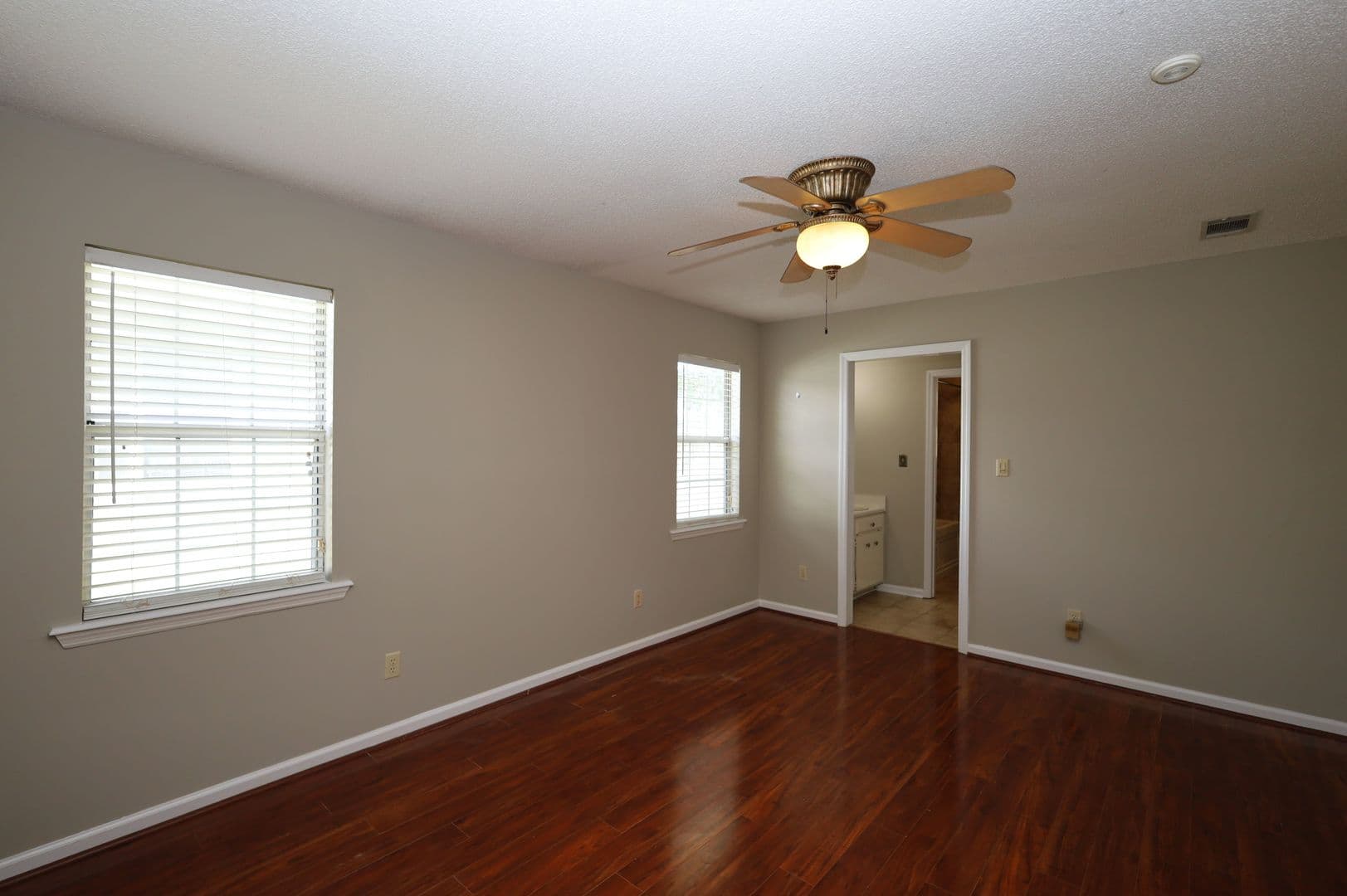Valdosta House: 4116 Hamilton Circle