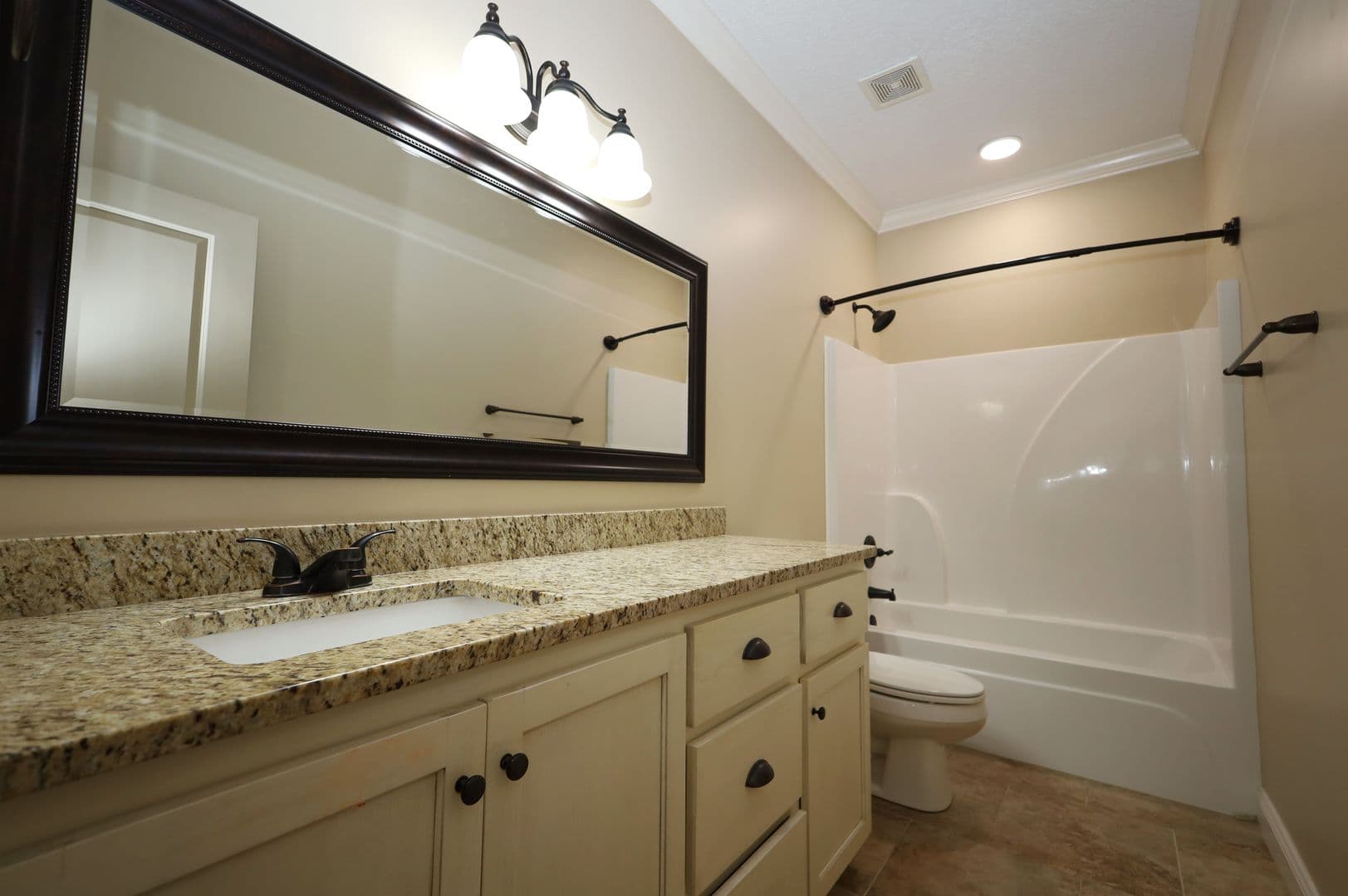 Valdosta House: 3905 Crusader Court