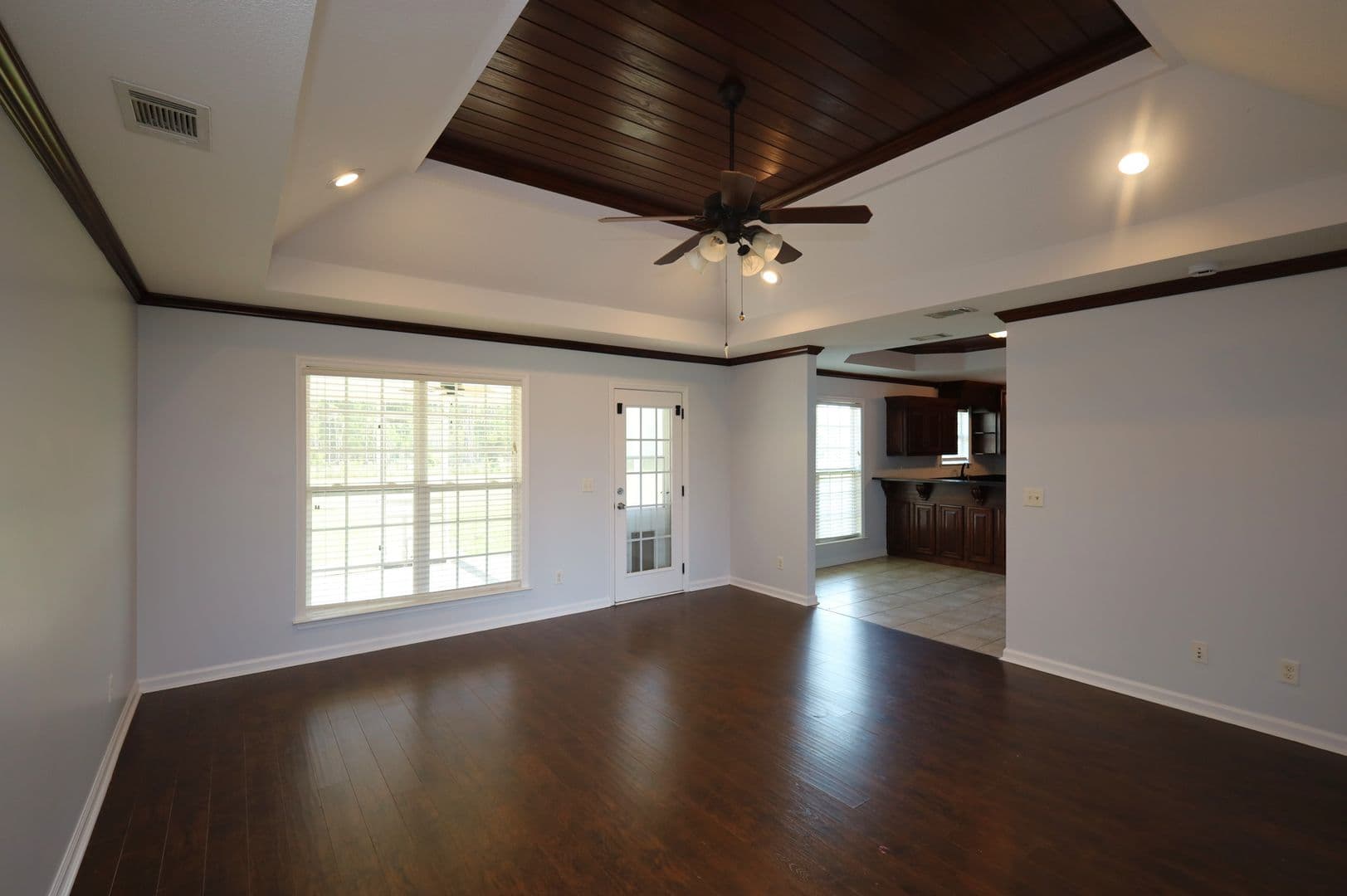 Lakeland House: 124 Mill Pond Pl