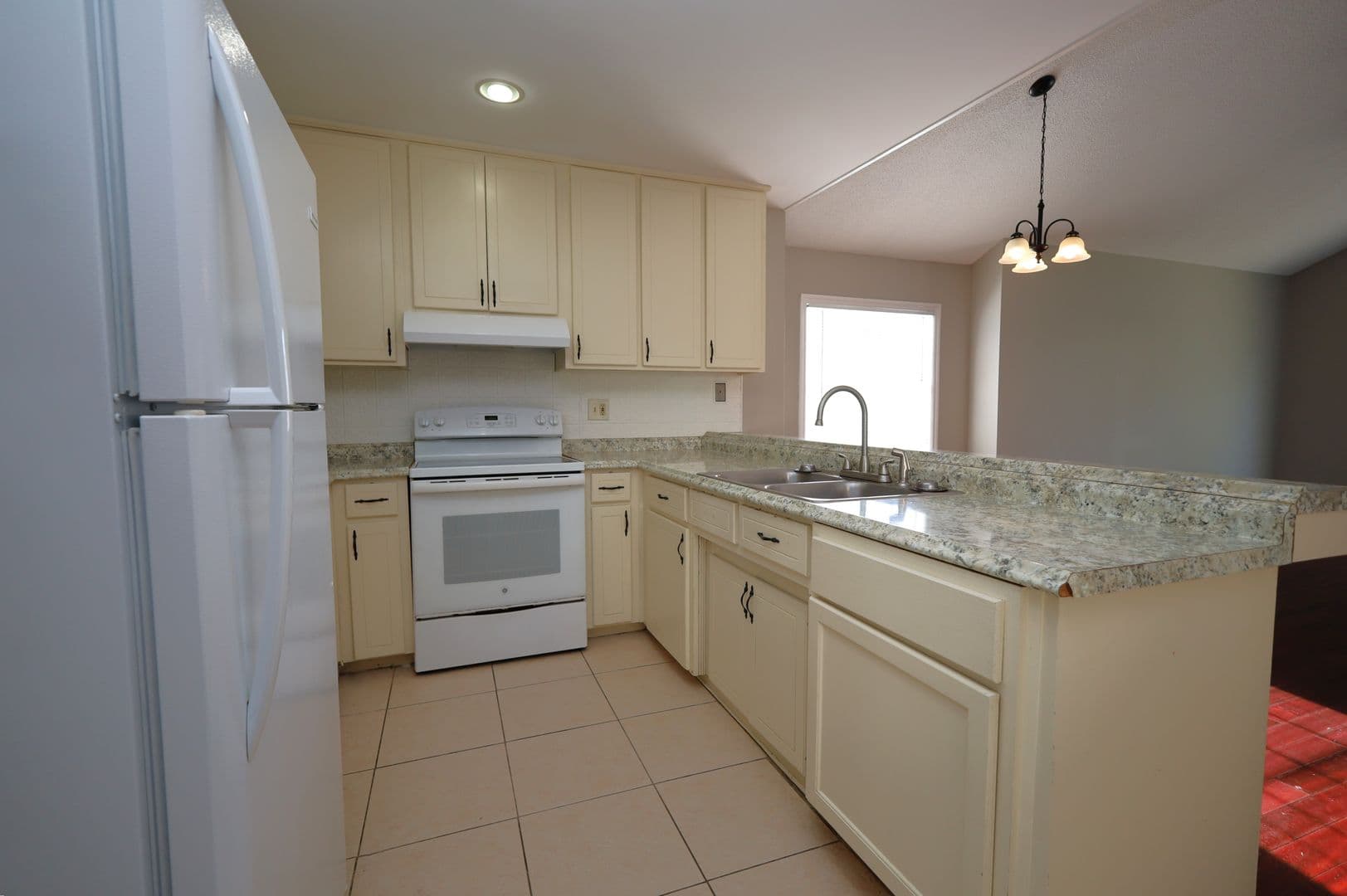 Valdosta House: 2747 Tyndall Drive