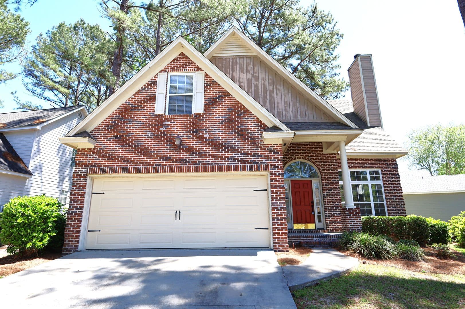 Valdosta House: 4470 Plantation Crest Road