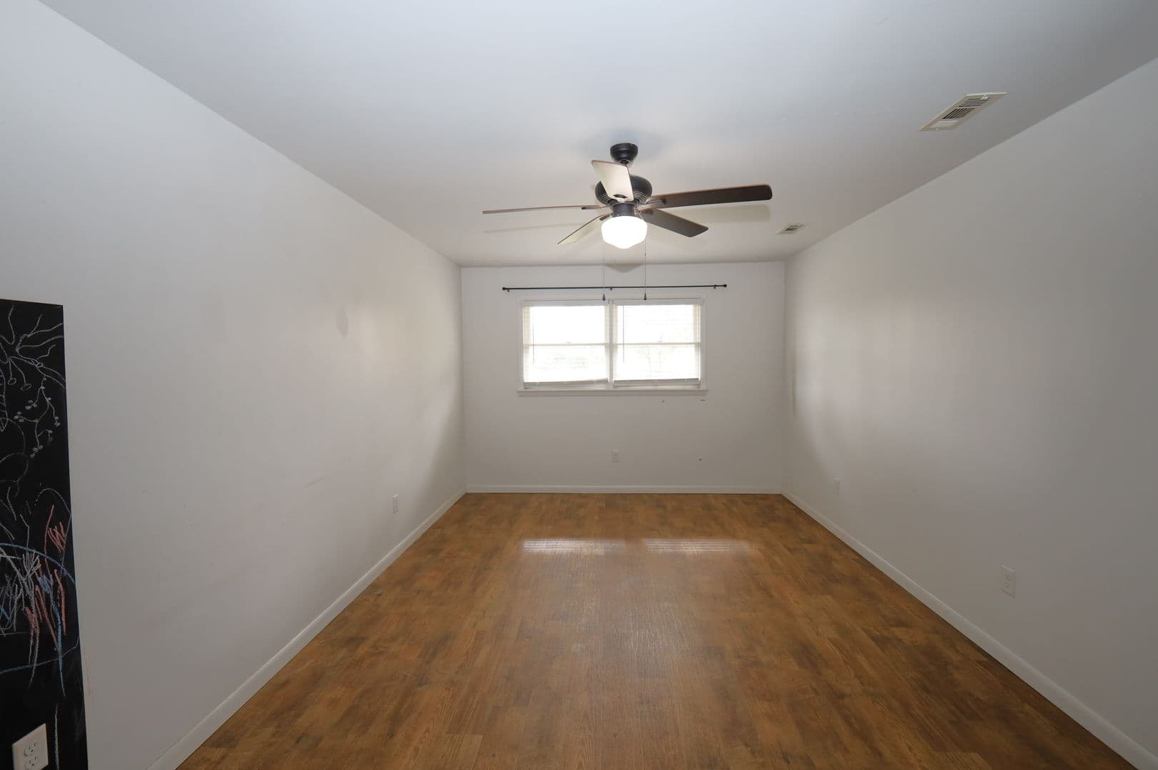 Hahira House: 609 East Stanfill Street***