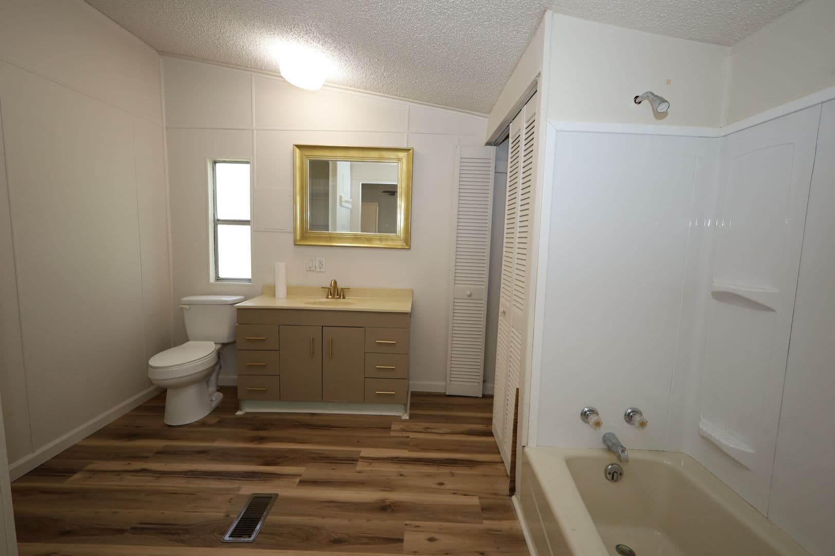 Valdosta House: 8272 Ousley Road