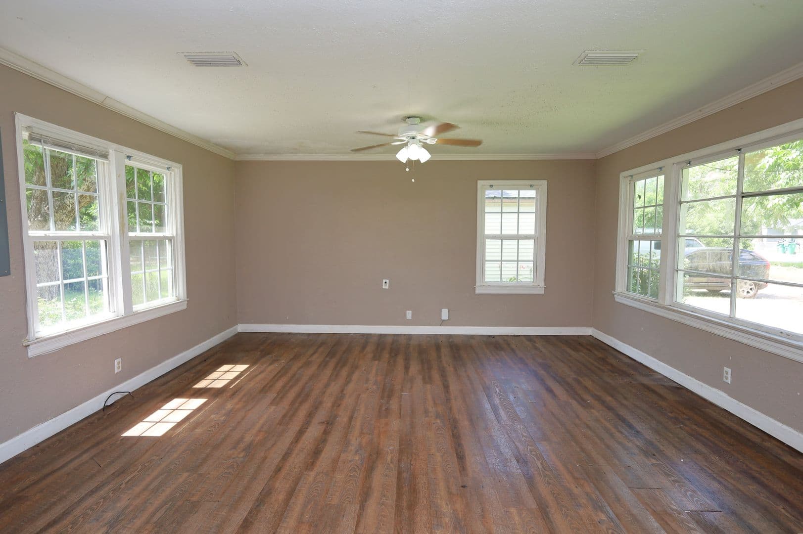 Valdosta House: 1706 N Lee Street