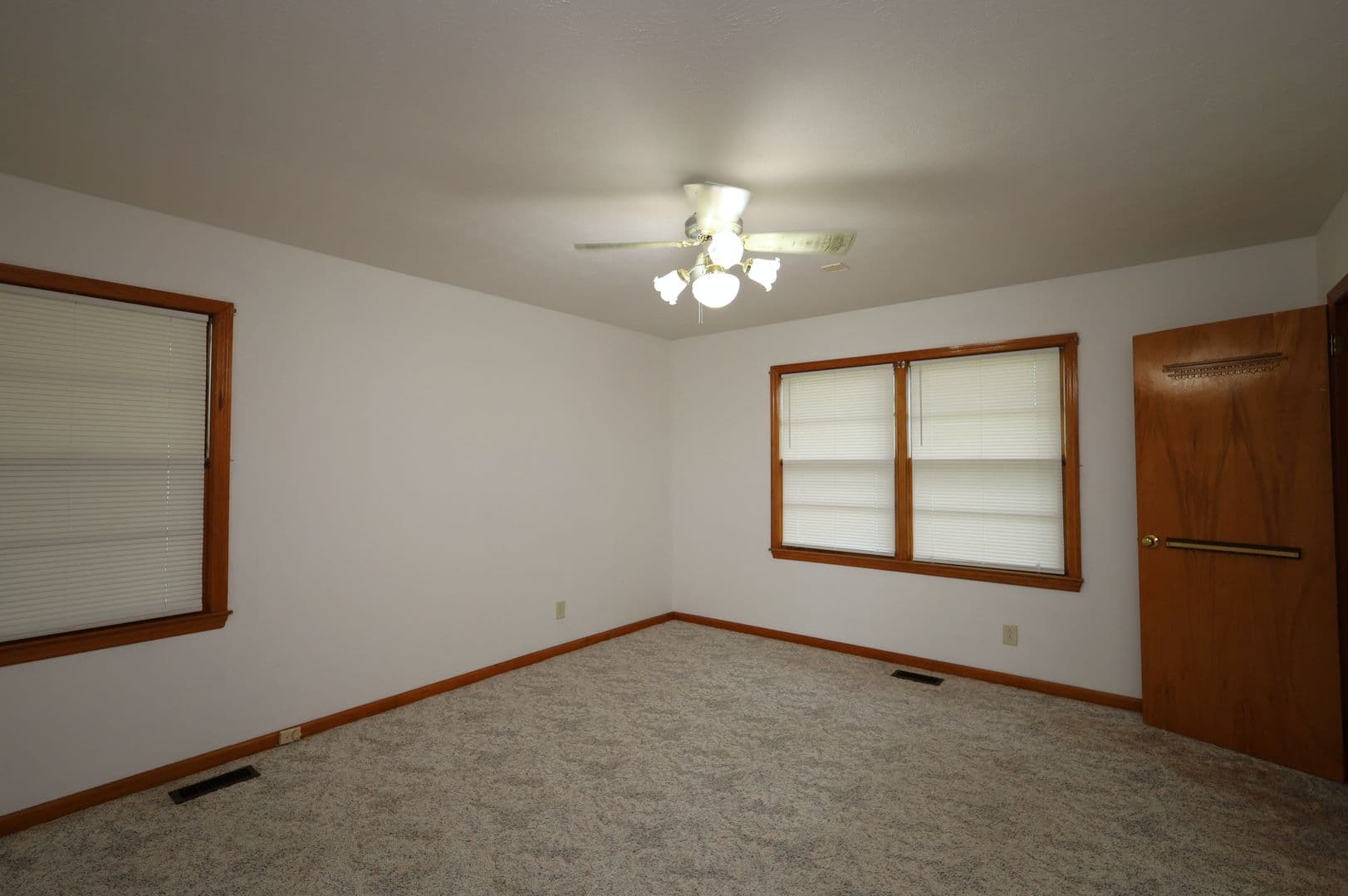 Lake Park House: 5362 Moss Oak Trl