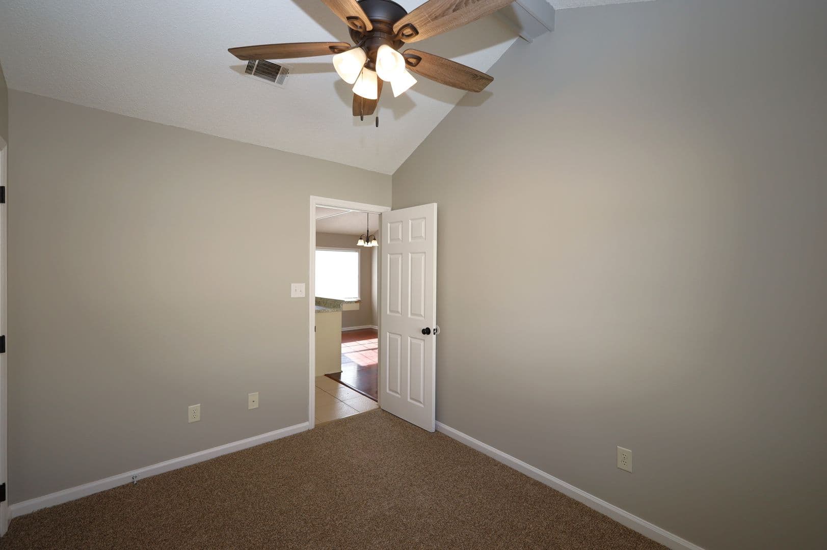 Valdosta House: 2747 Tyndall Drive