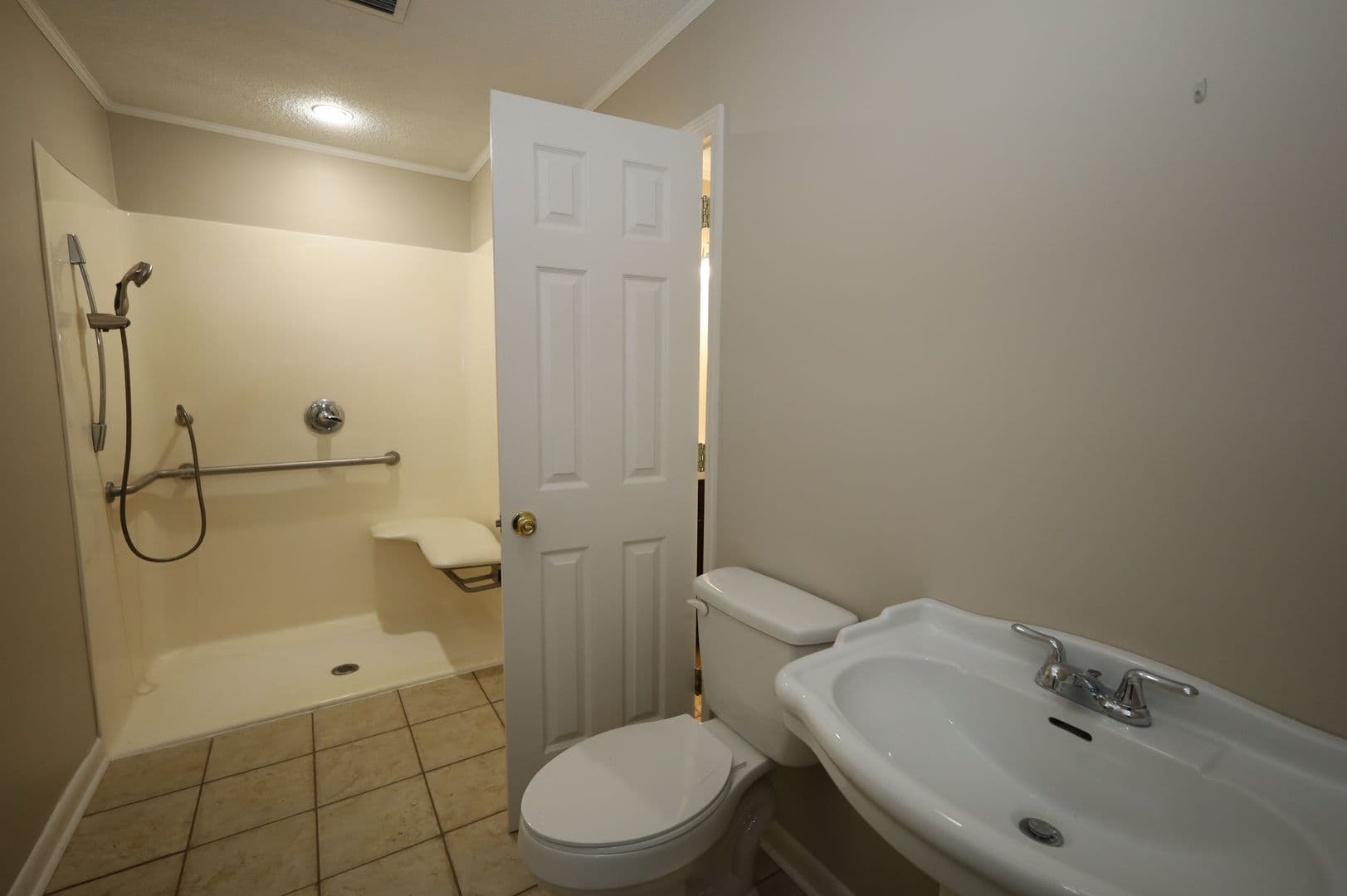 Hahira House: 307 E Stanfill Street