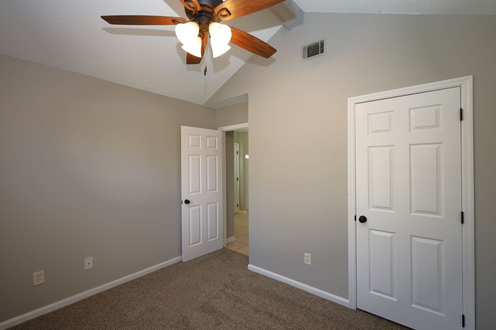 Valdosta House: 2747 Tyndall Drive