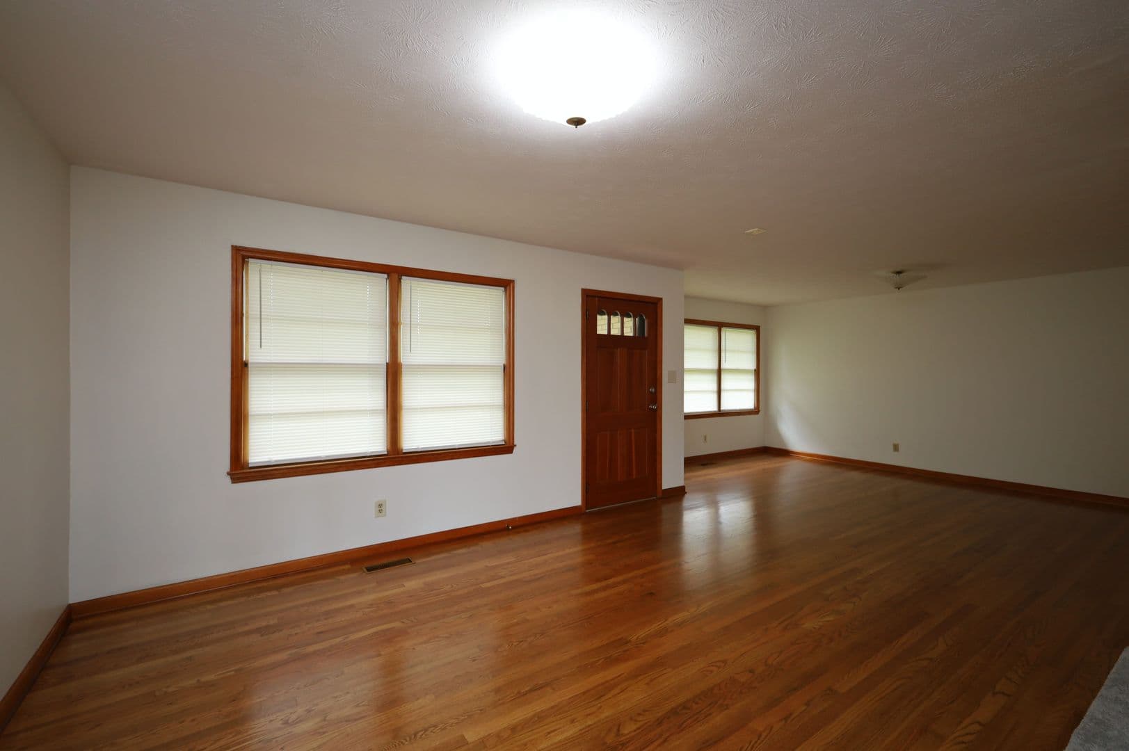 Lake Park House: 5362 Moss Oak Trl