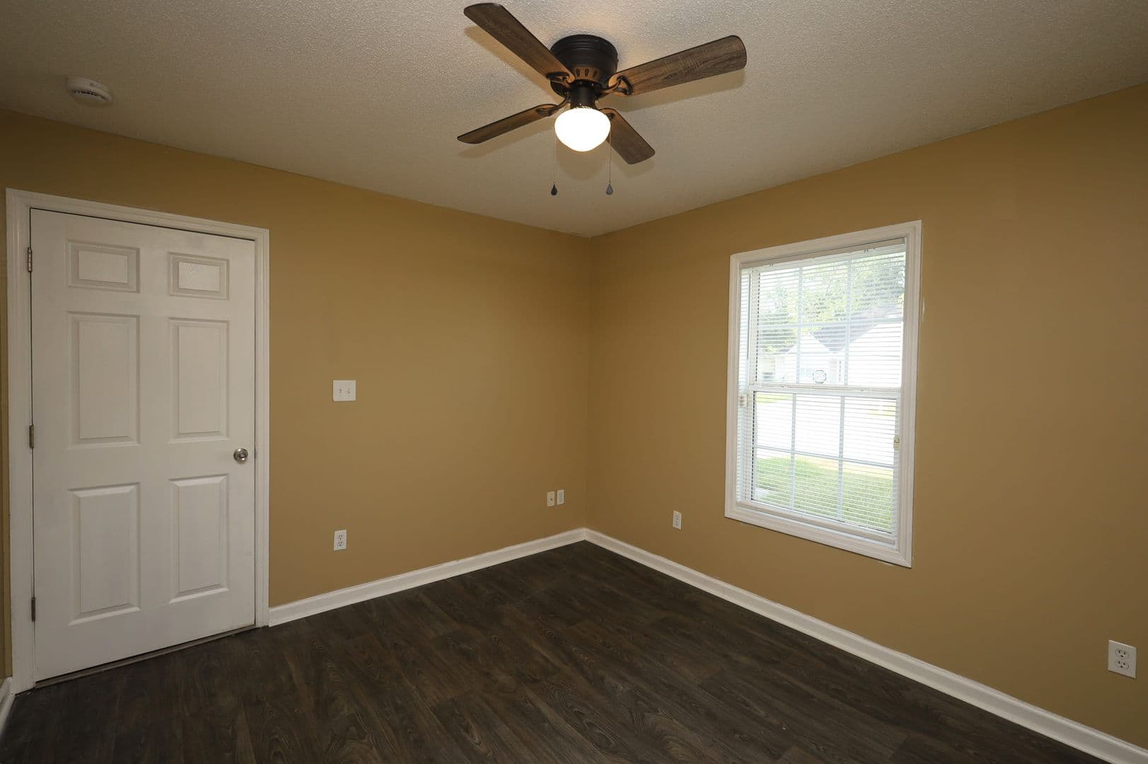 Valdosta Apartment: 1728 Eli PL