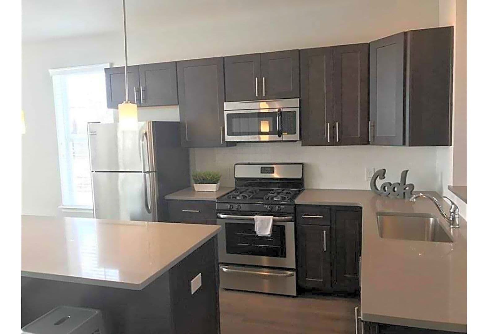 Trenton Apartment: 650 Strawberry Street