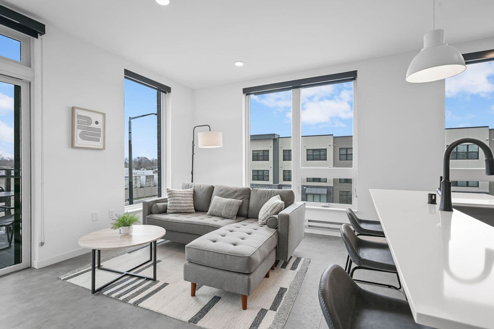 Ashwaubenon Apartment: 686 Mike McCarthy Way