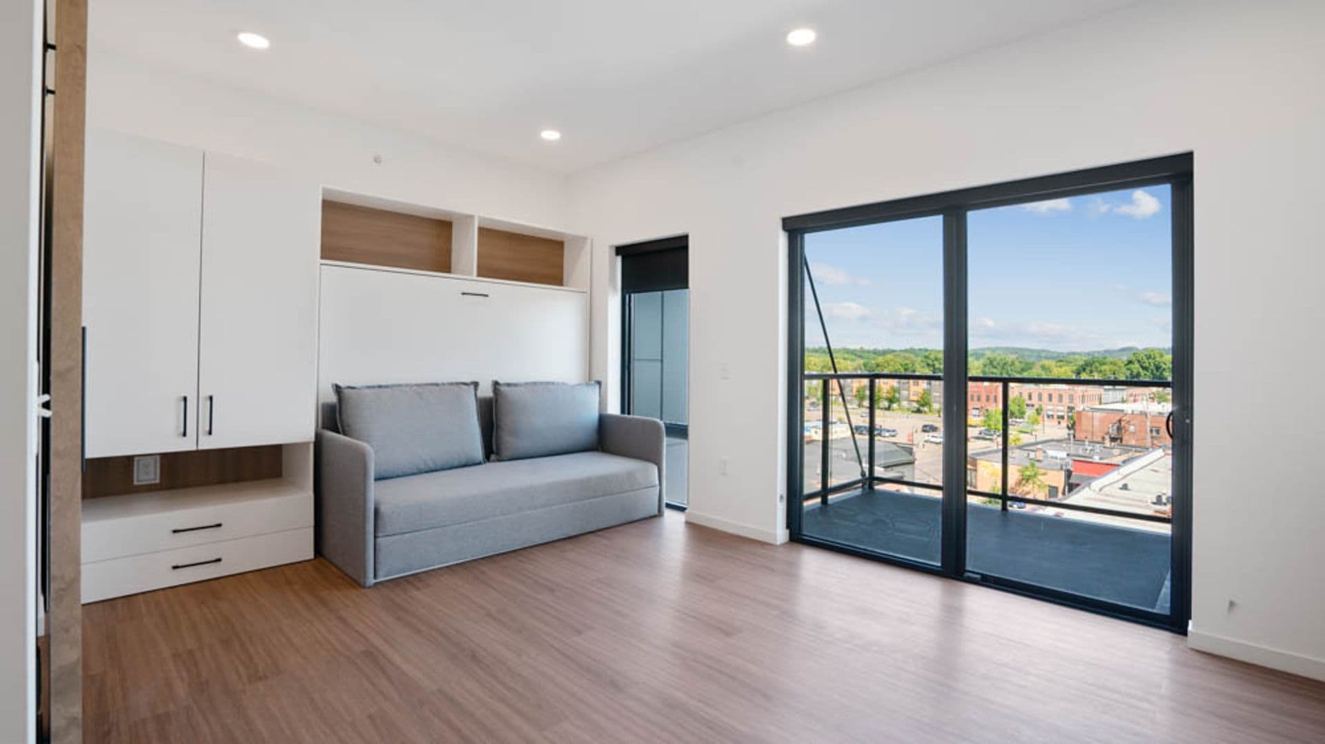 Eau Claire Apartment: 100 N Farwell Street