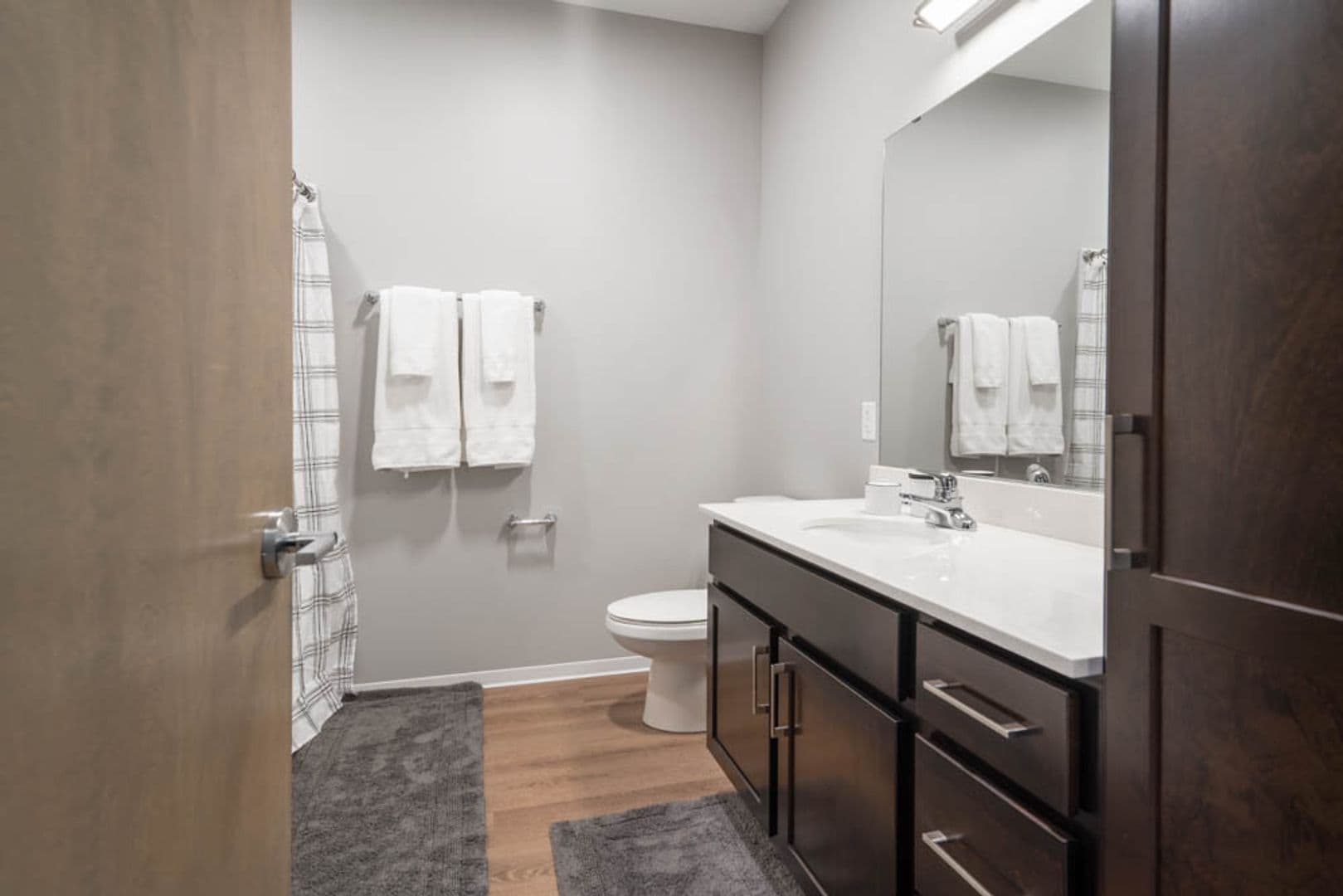 Stevens Point Apartment: 1020 Centerpoint Drive