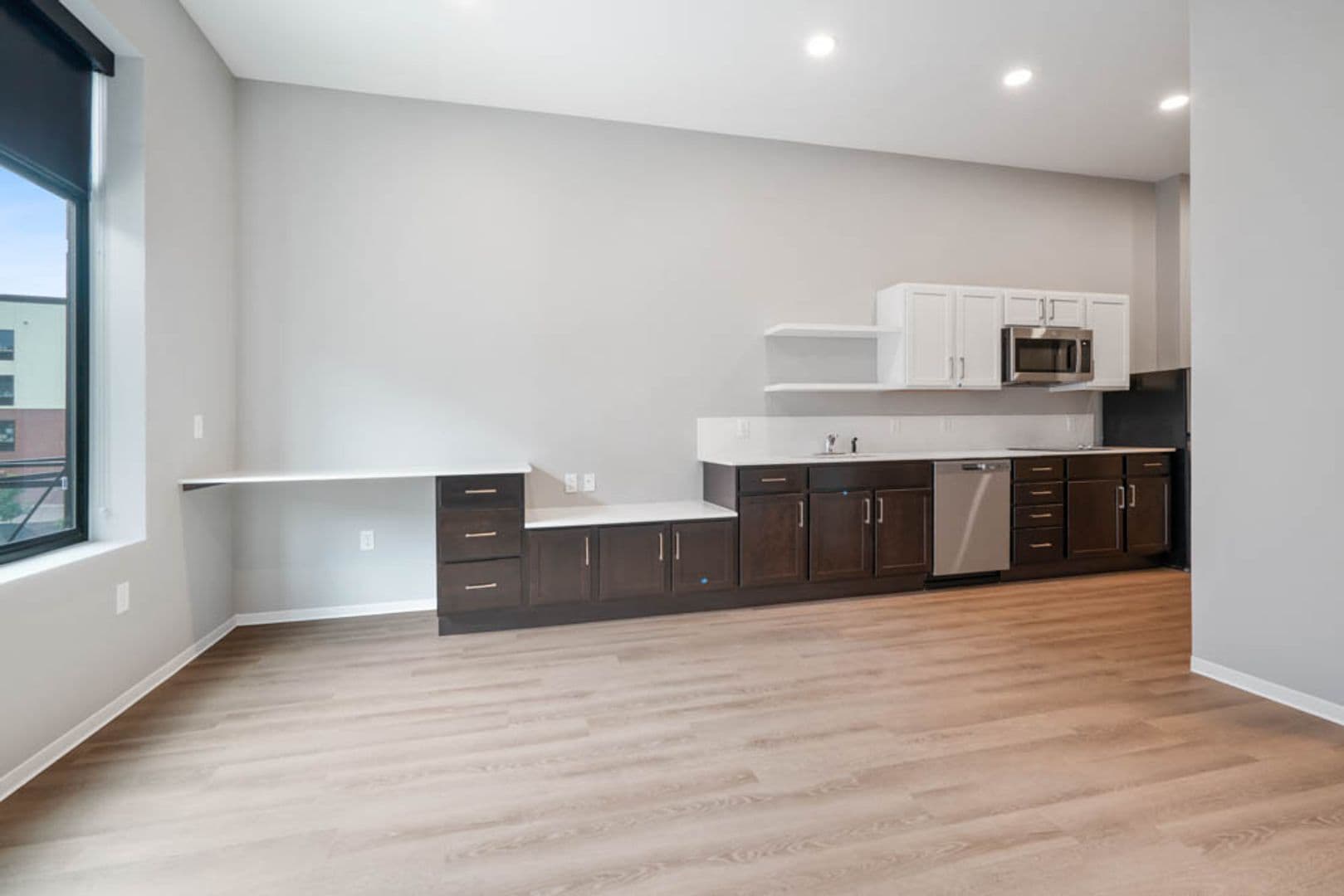 Stevens Point Apartment: 1020 Centerpoint Drive