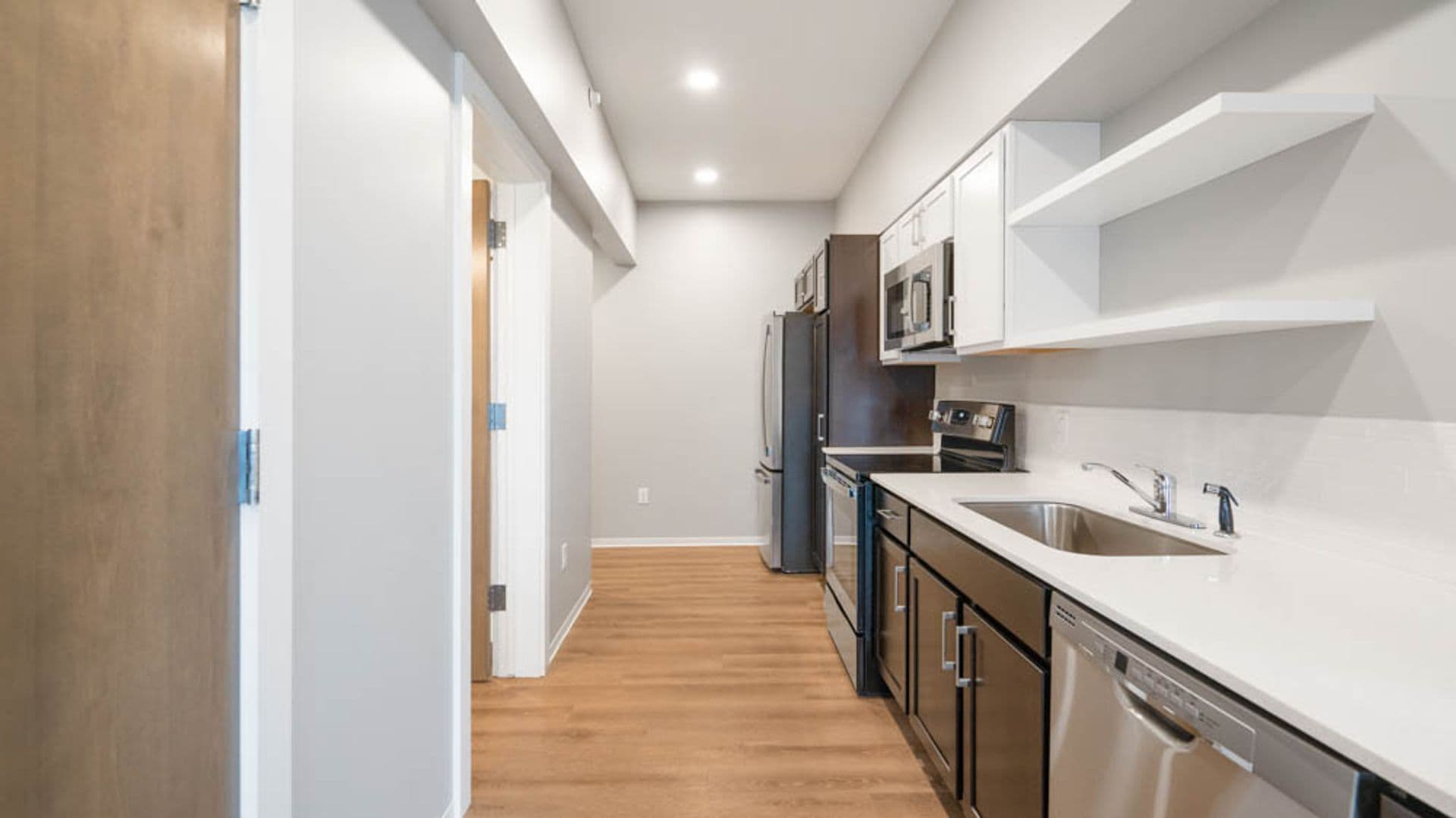 Stevens Point Apartment: 1020 Centerpoint Drive