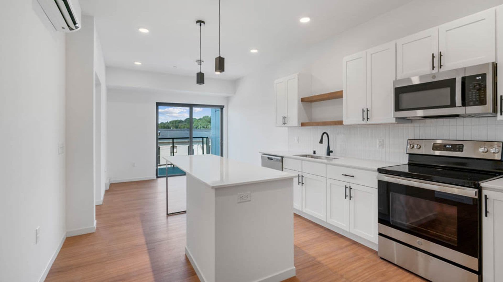 Eau Claire Apartment: 100 N Farwell Street