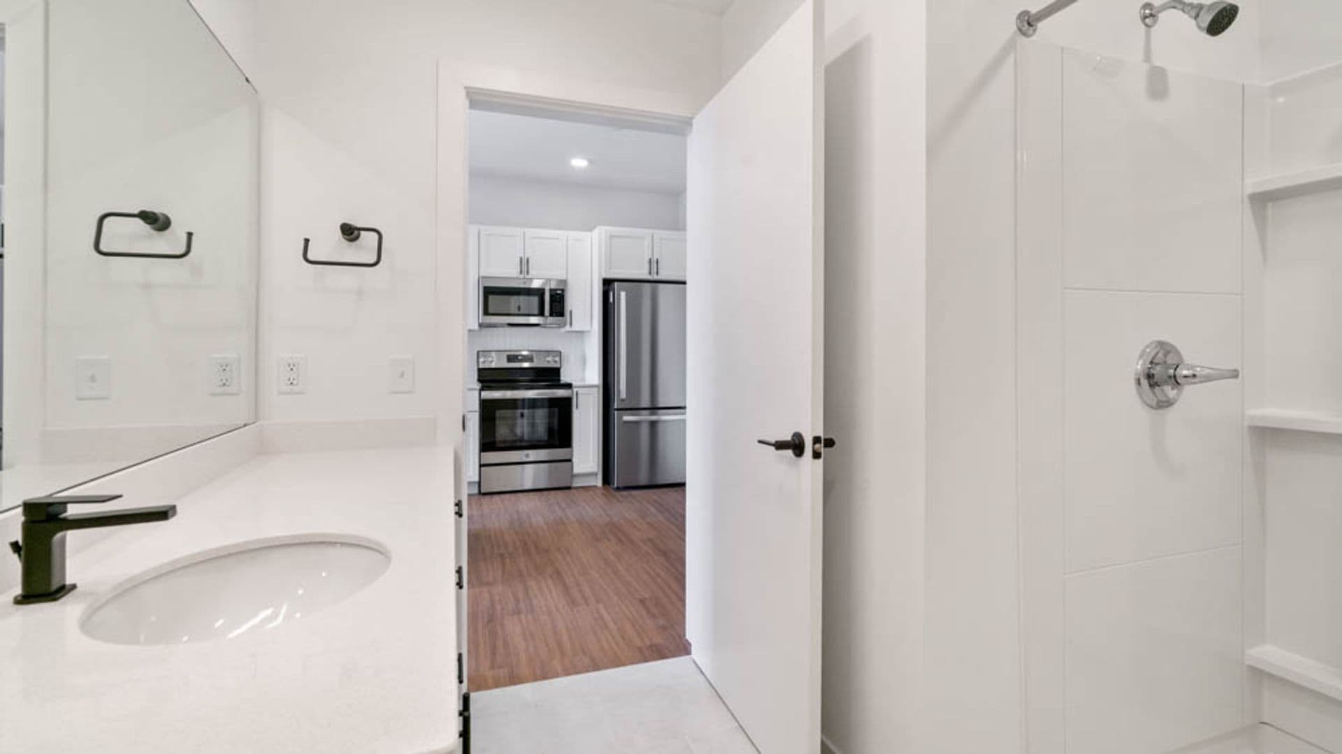 Eau Claire Apartment: 100 N Farwell Street