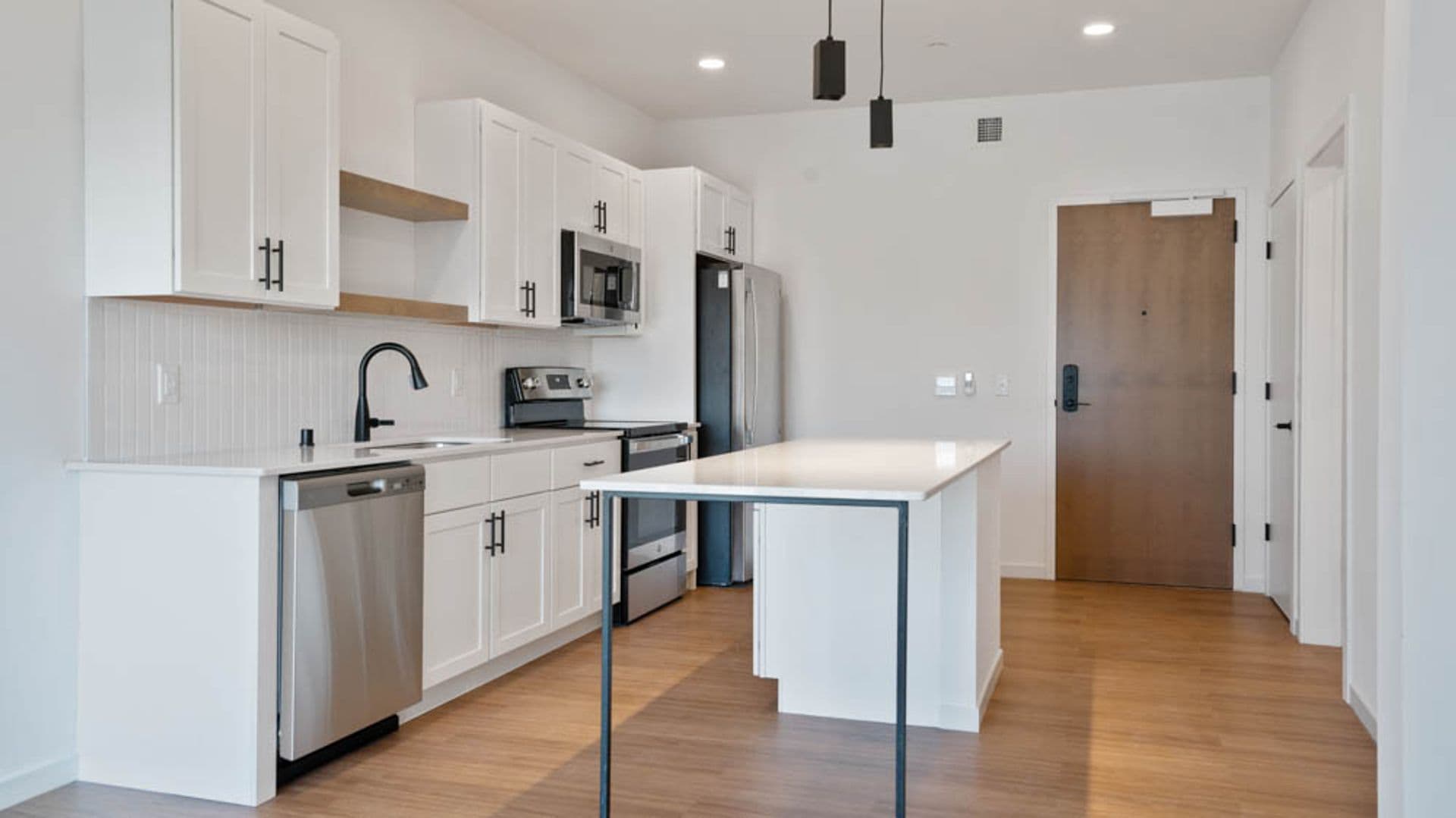 Eau Claire Apartment: 100 N Farwell Street