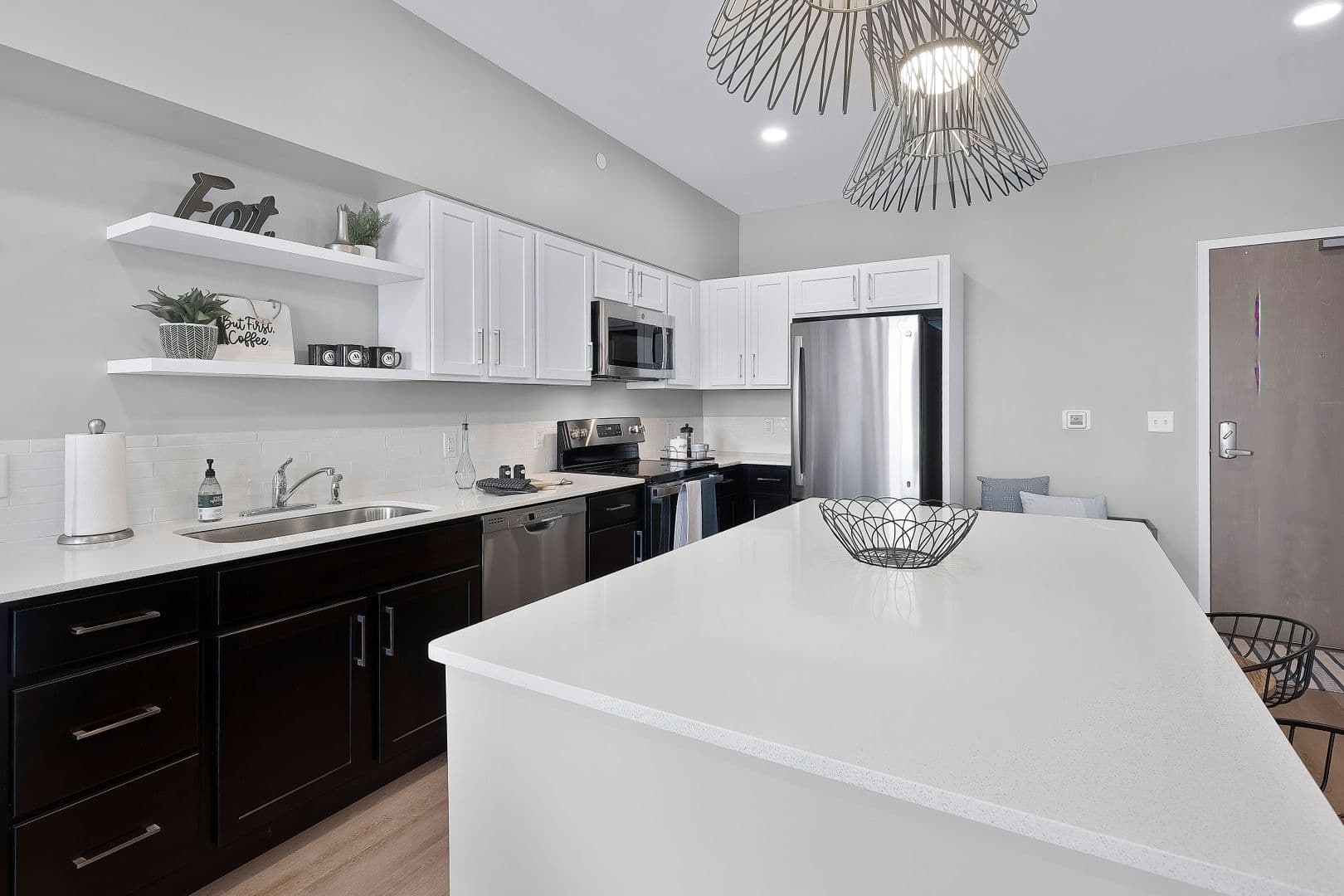 Stevens Point Apartment: 1020 Centerpoint Drive