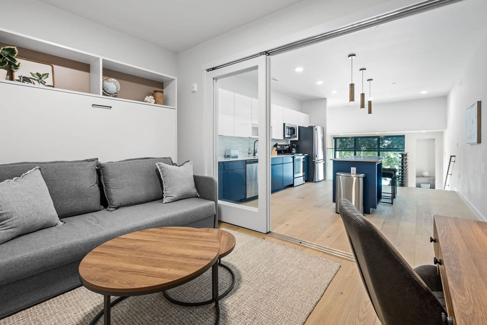Oshkosh Apartment: 417 Marion Road