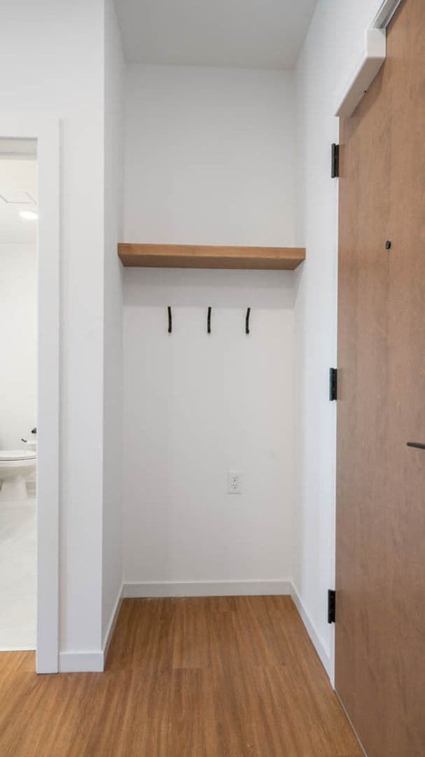 Eau Claire Apartment: 100 N Farwell Street
