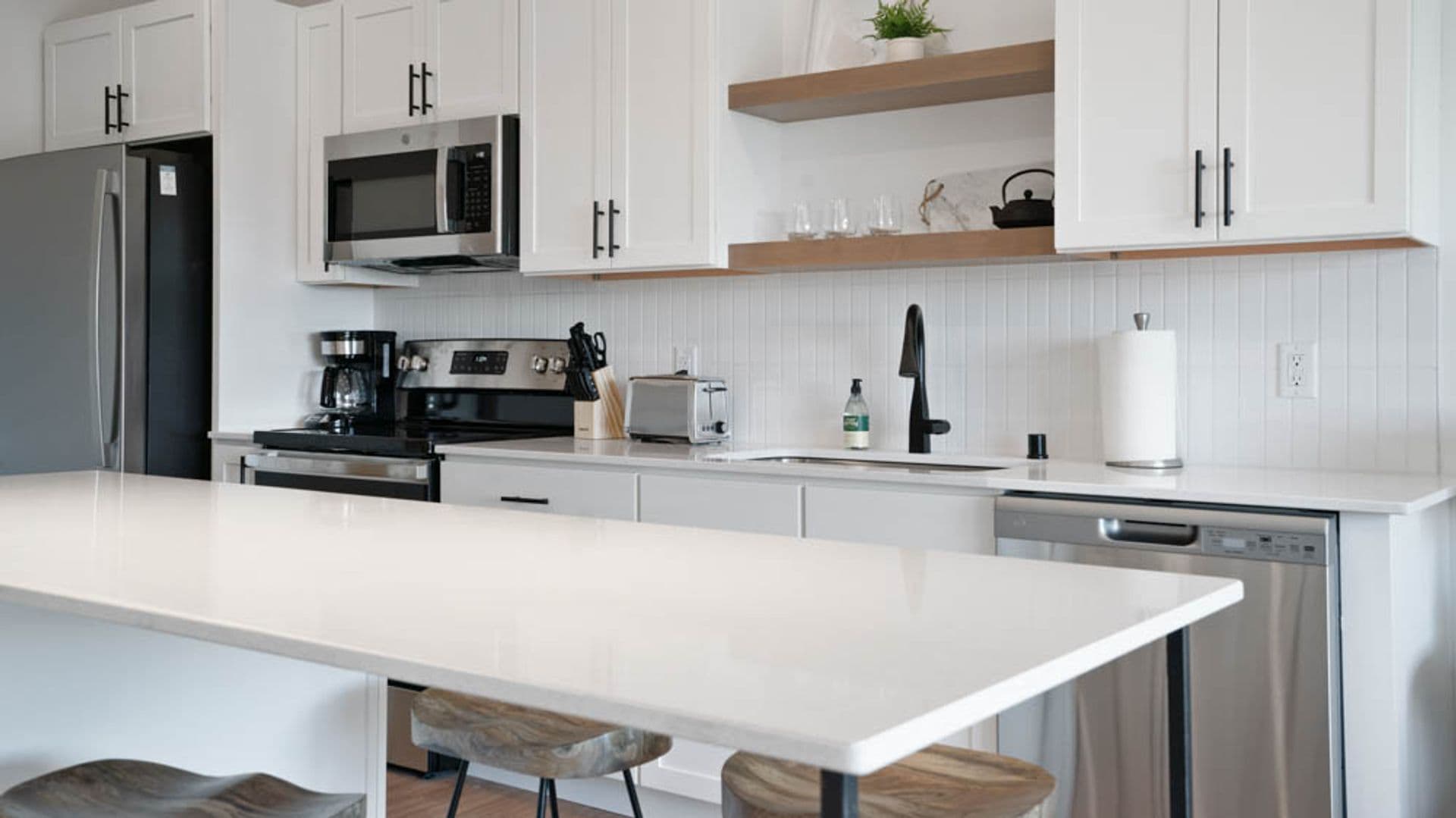 Eau Claire Apartment: 100 N Farwell Street