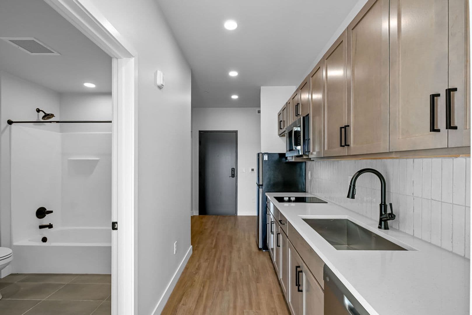 Appleton Apartment: 115 E. Washington St.
