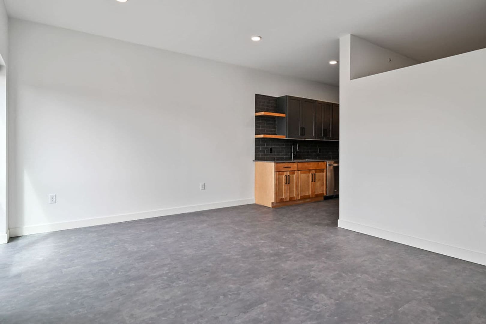 Burlington Apartment: 424 North 3rd Street