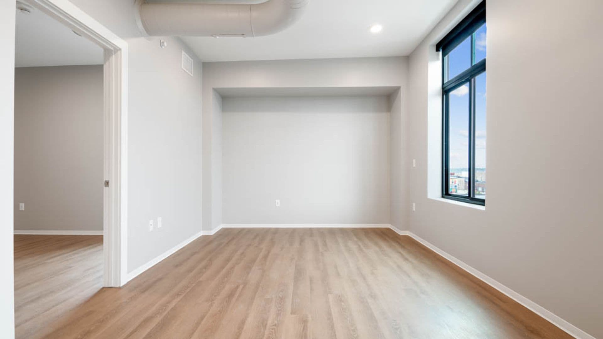Stevens Point Apartment: 1020 Centerpoint Drive
