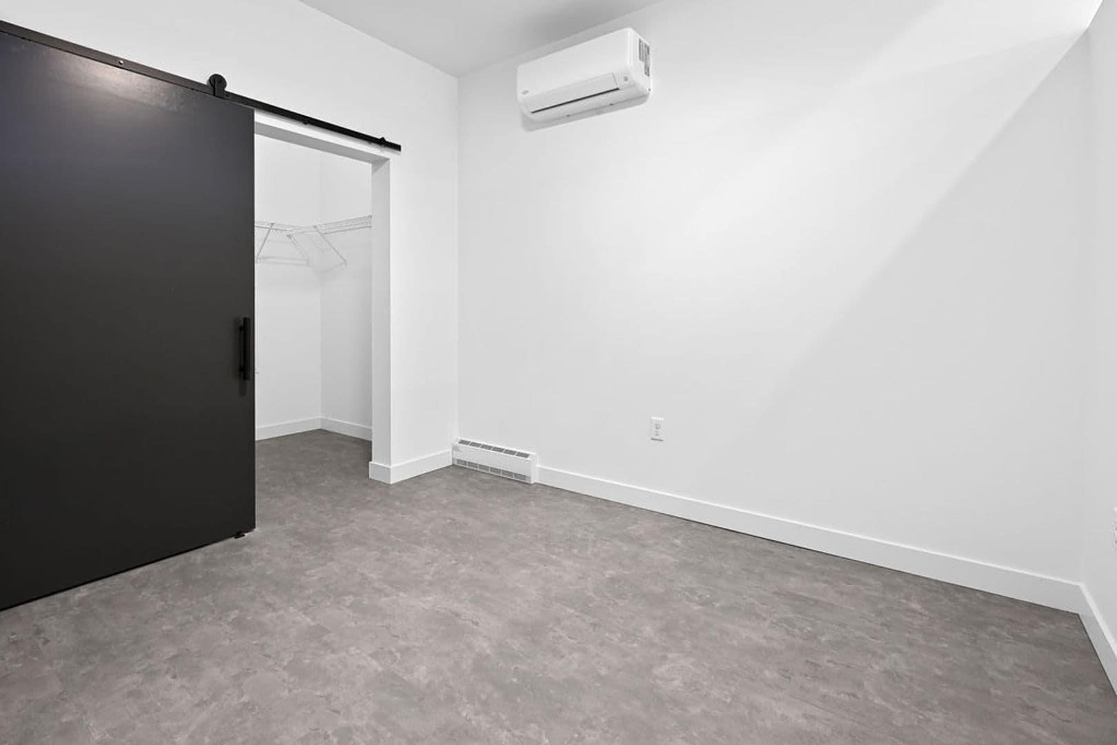 Burlington Apartment: 424 North 3rd Street