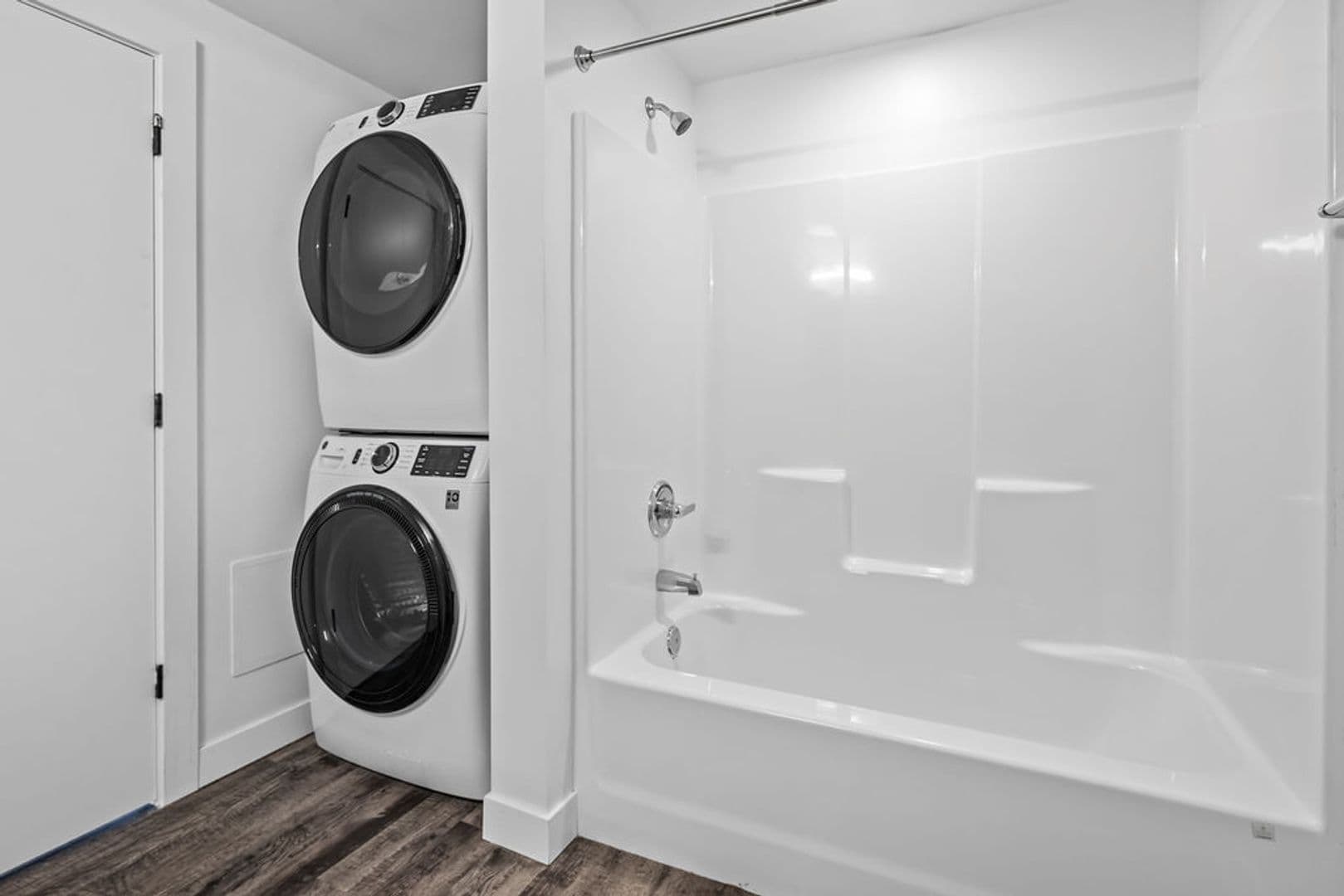 Oshkosh Apartment: 155 Jackson Street