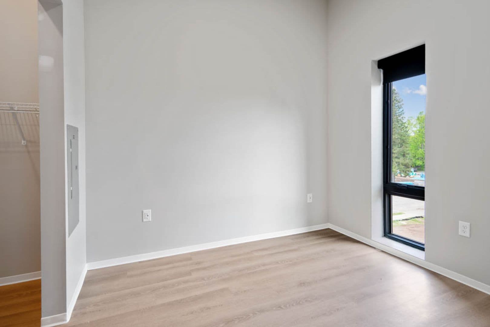Stevens Point Apartment: 1020 Centerpoint Drive