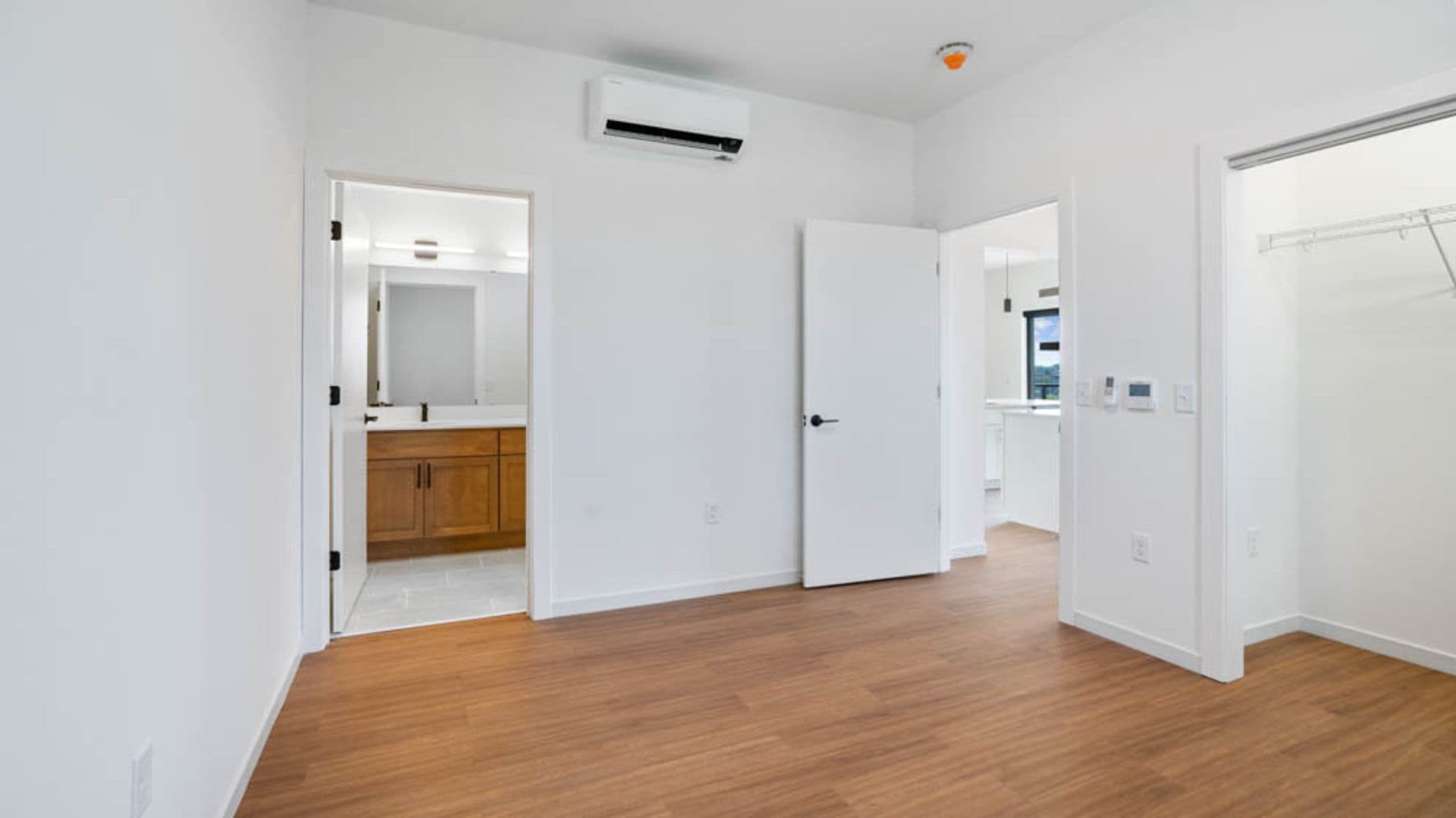 Eau Claire Apartment: 100 N Farwell Street