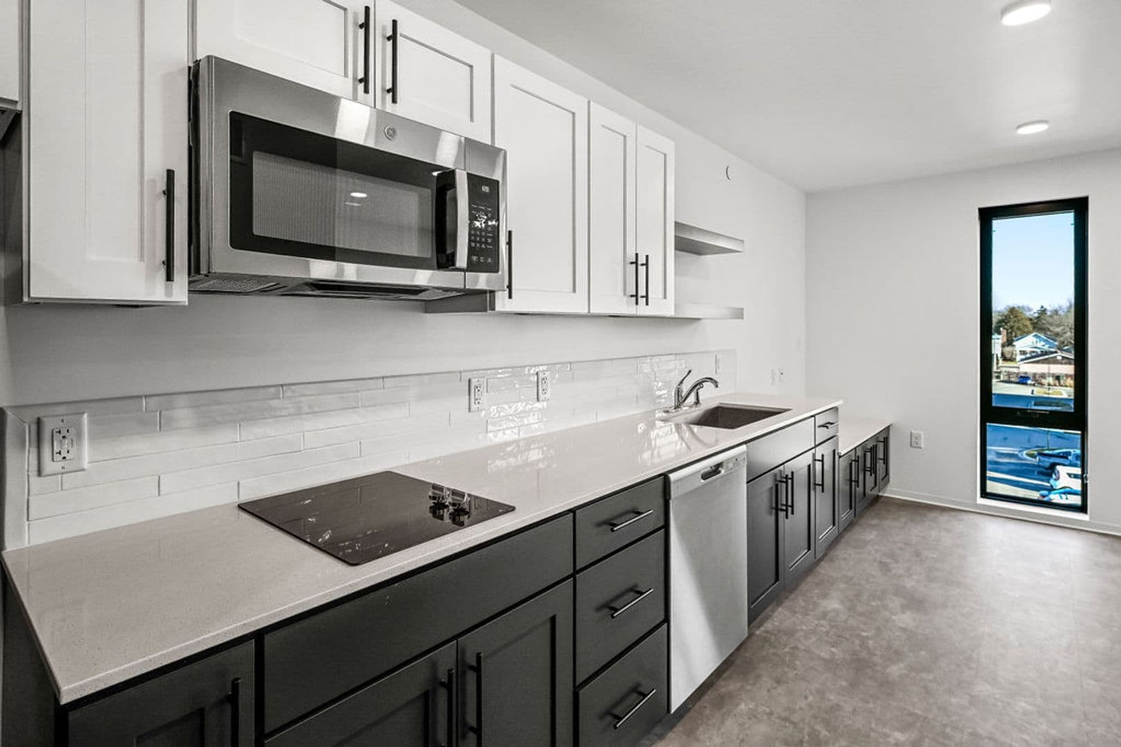 Stevens Point Apartment: 1020 Centerpoint Drive
