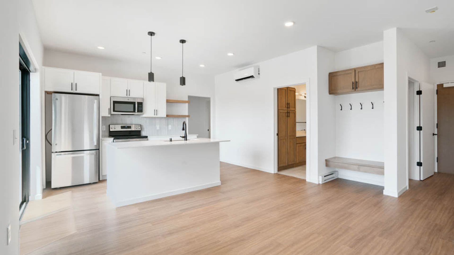 Eau Claire Apartment: 100 N Farwell Street