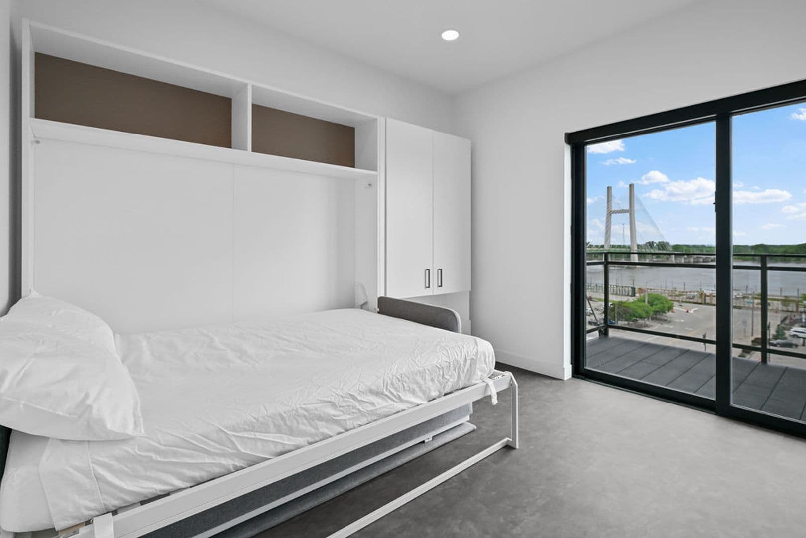 Burlington Apartment: 424 North 3rd Street