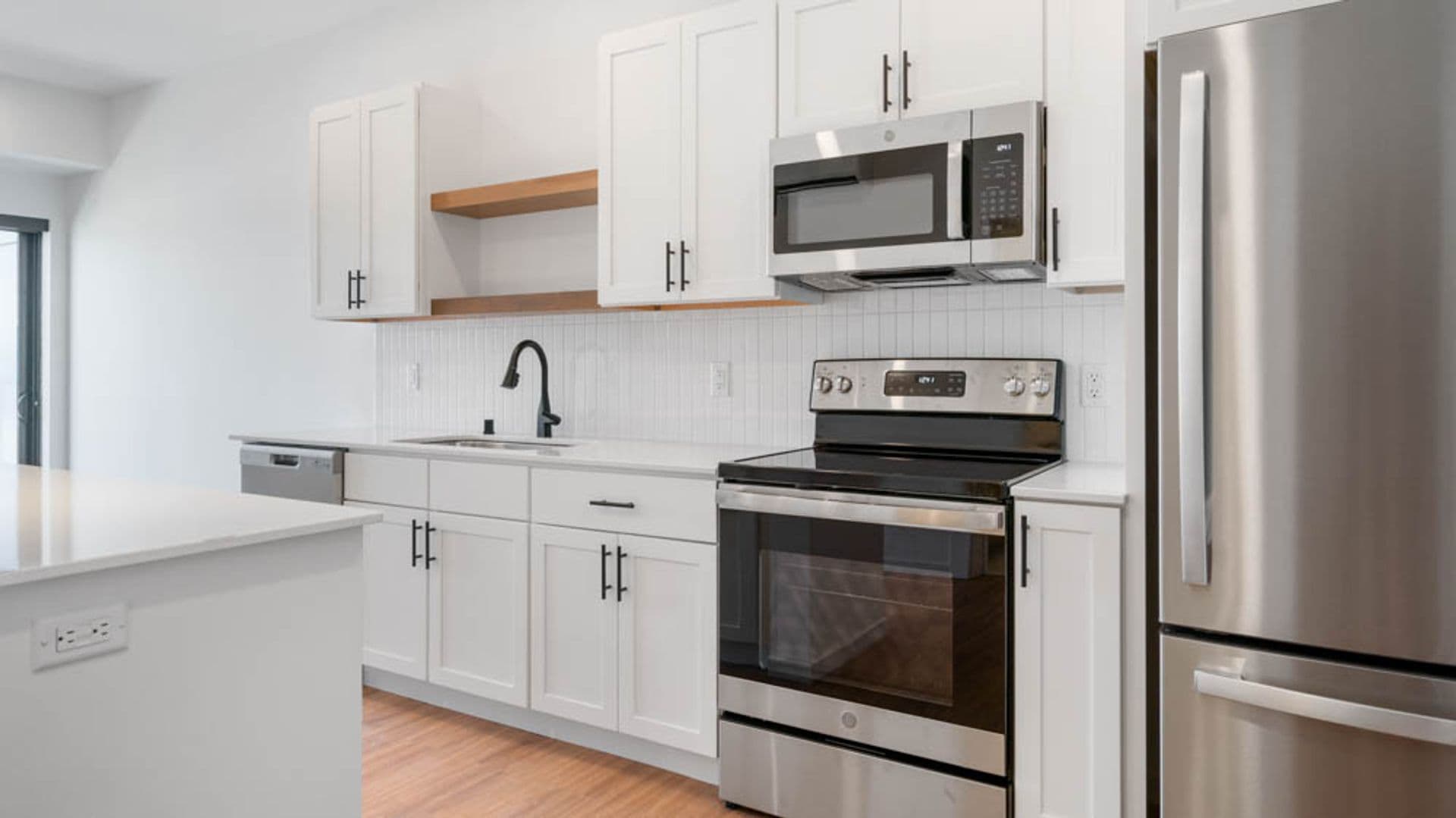 Eau Claire Apartment: 100 N Farwell Street