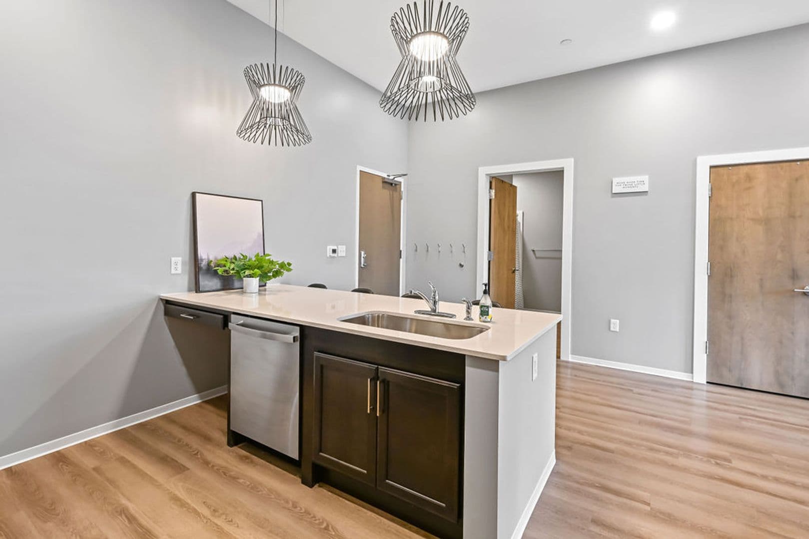 Stevens Point Apartment: 1020 Centerpoint Drive