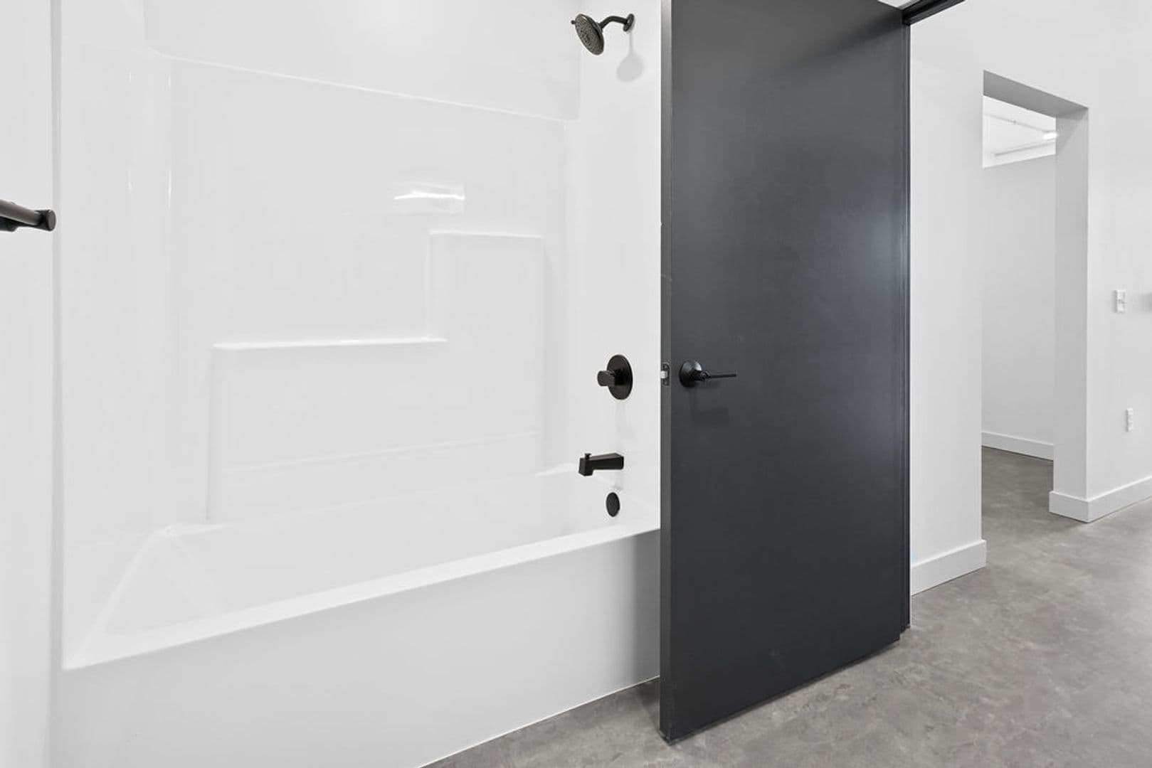 Burlington Apartment: 424 North 3rd Street
