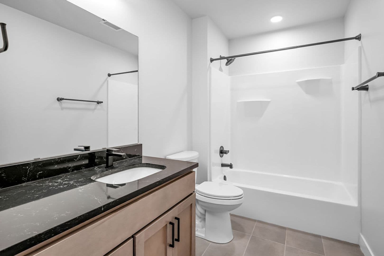 Appleton Apartment: 115 E. Washington St.
