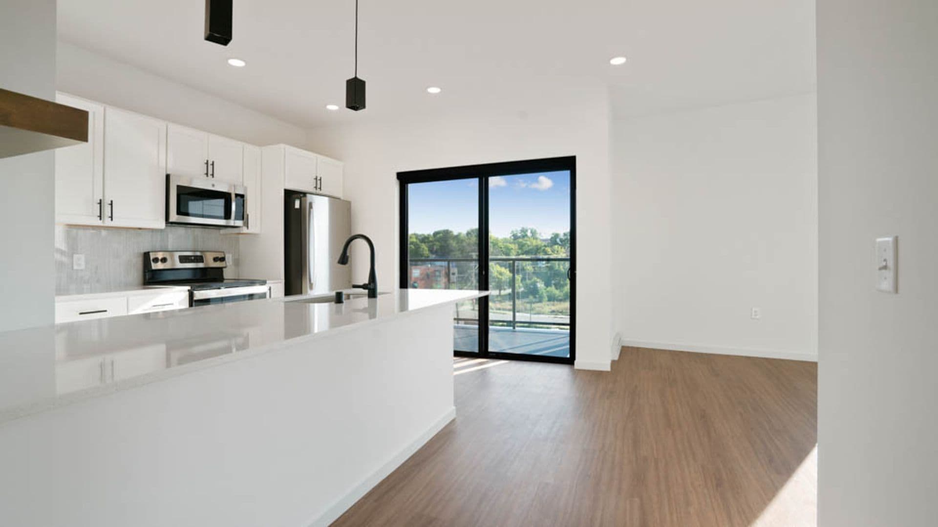 Eau Claire Apartment: 100 N Farwell Street