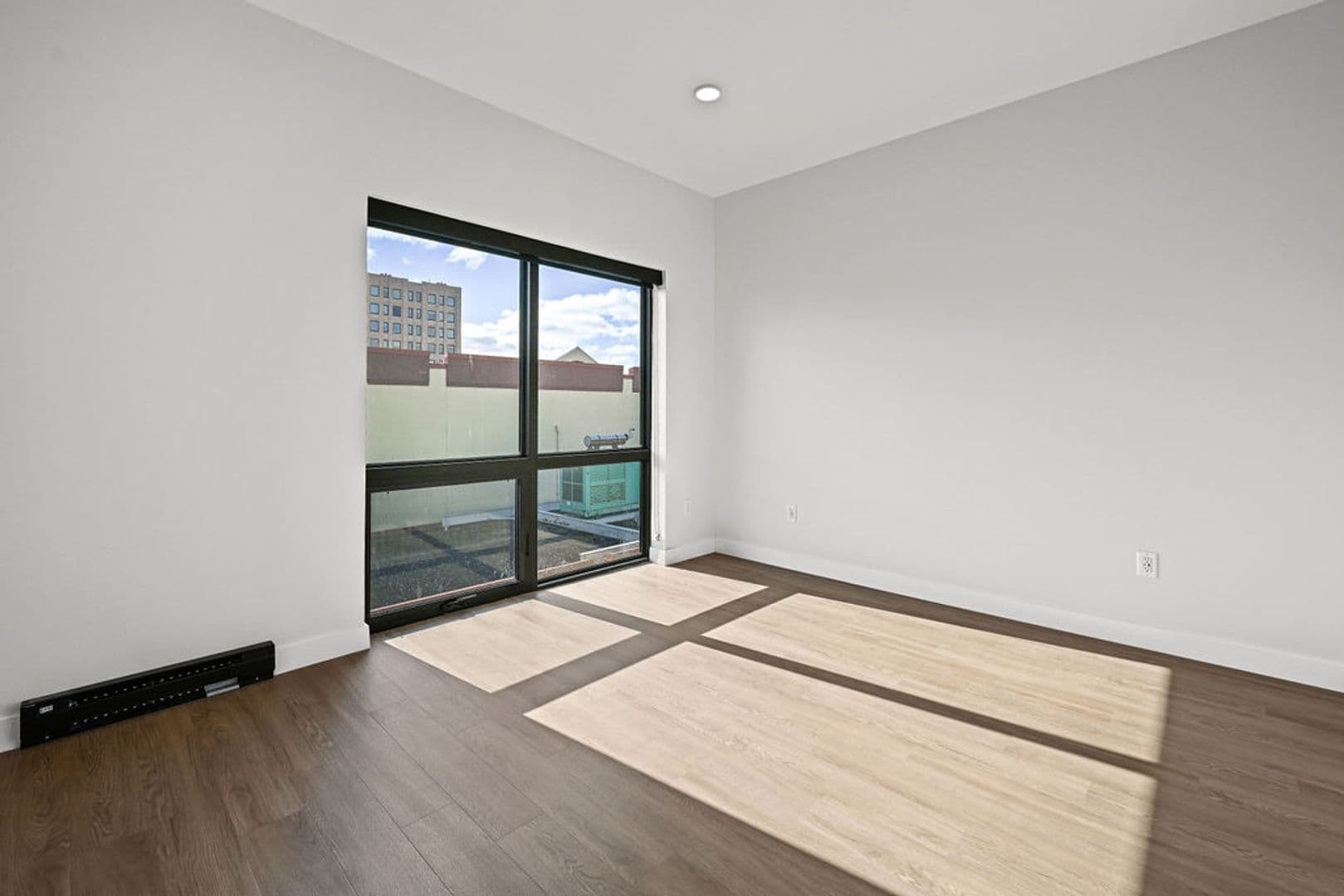 Appleton Apartment: 115 E. Washington St.