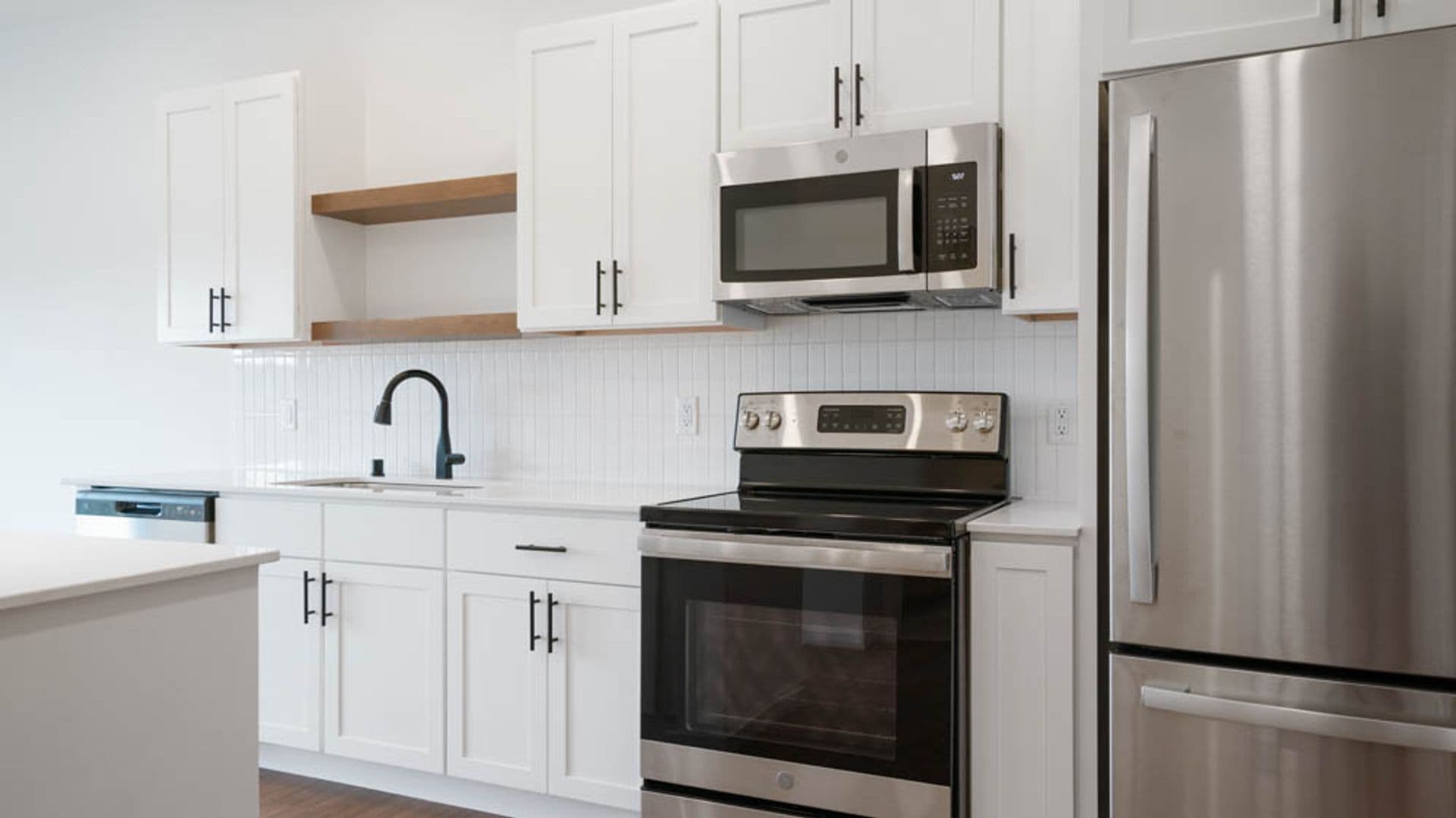 Eau Claire Apartment: 100 N Farwell Street