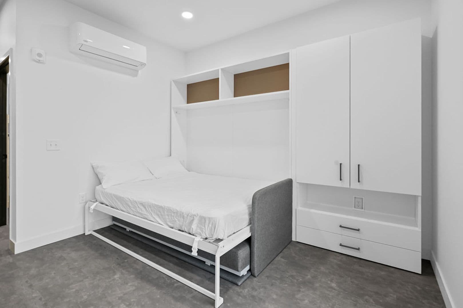 Burlington Apartment: 424 North 3rd Street