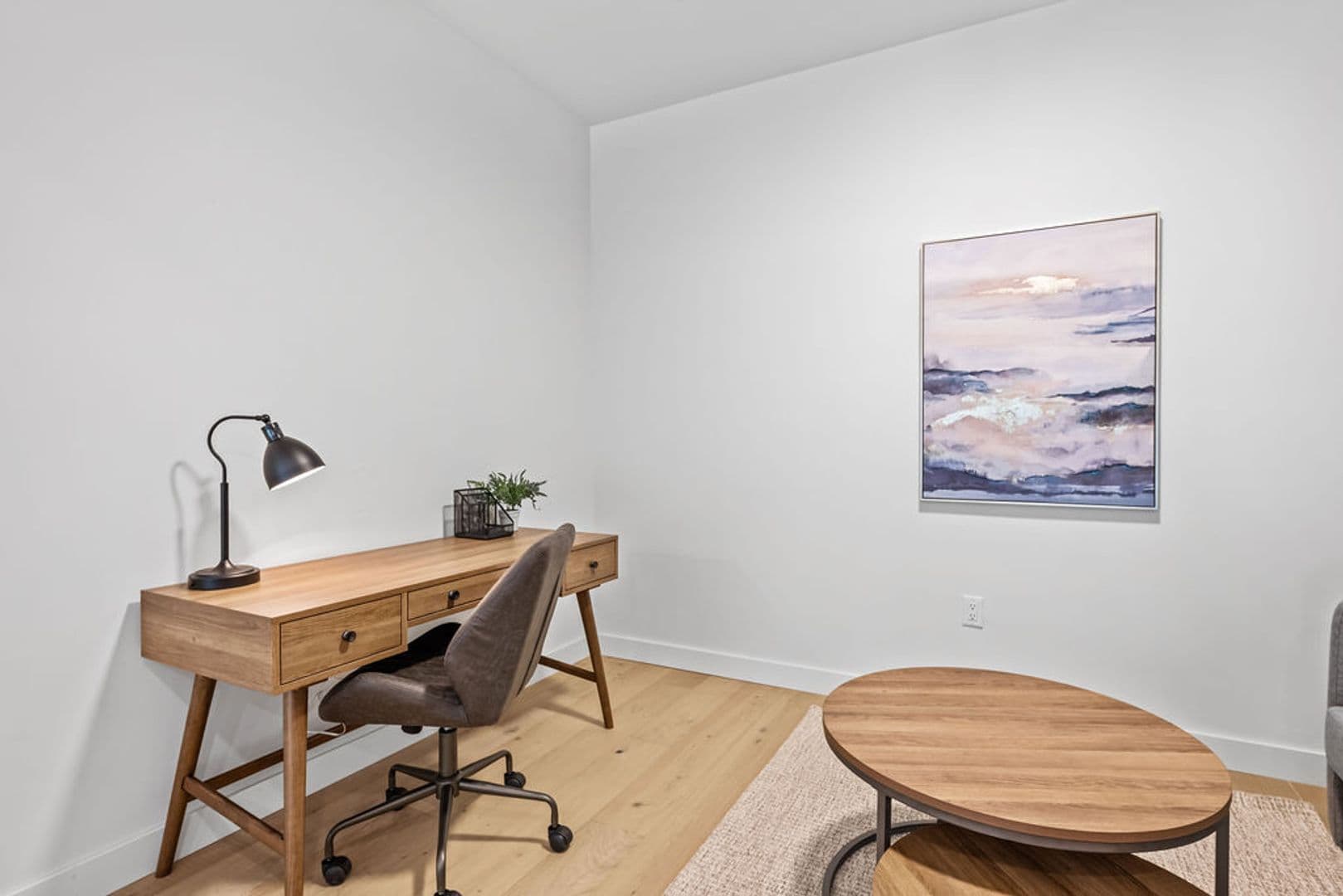 Oshkosh Apartment: 417 Marion Road