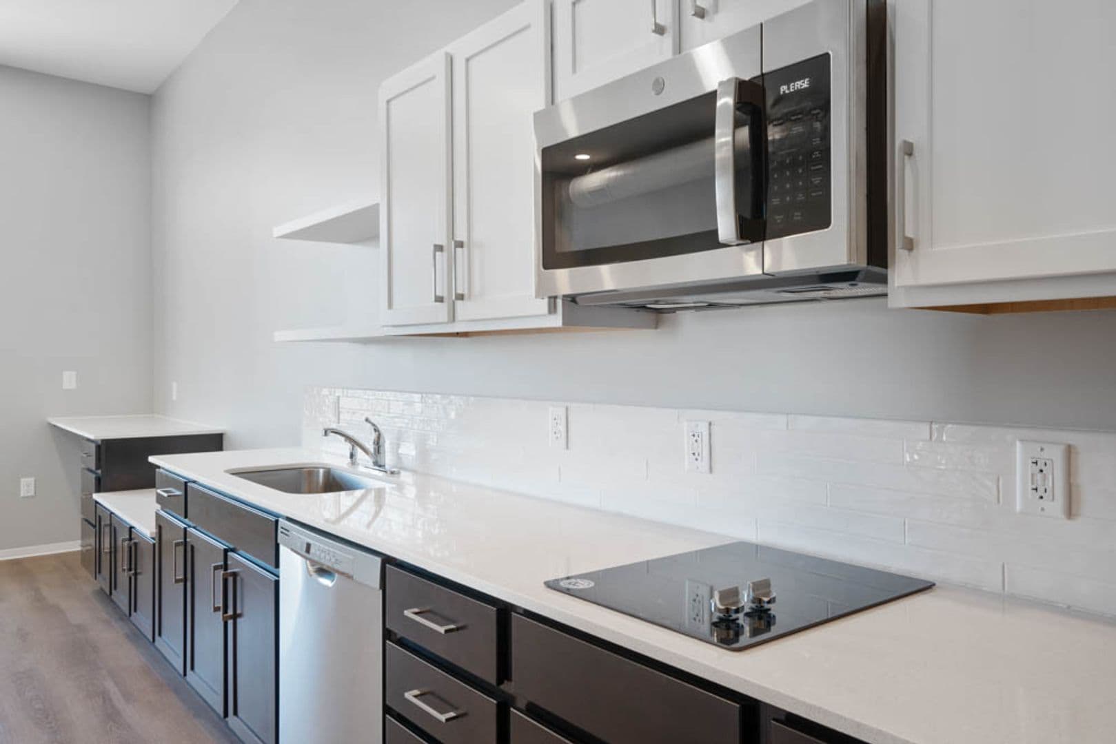 Stevens Point Apartment: 1020 Centerpoint Drive